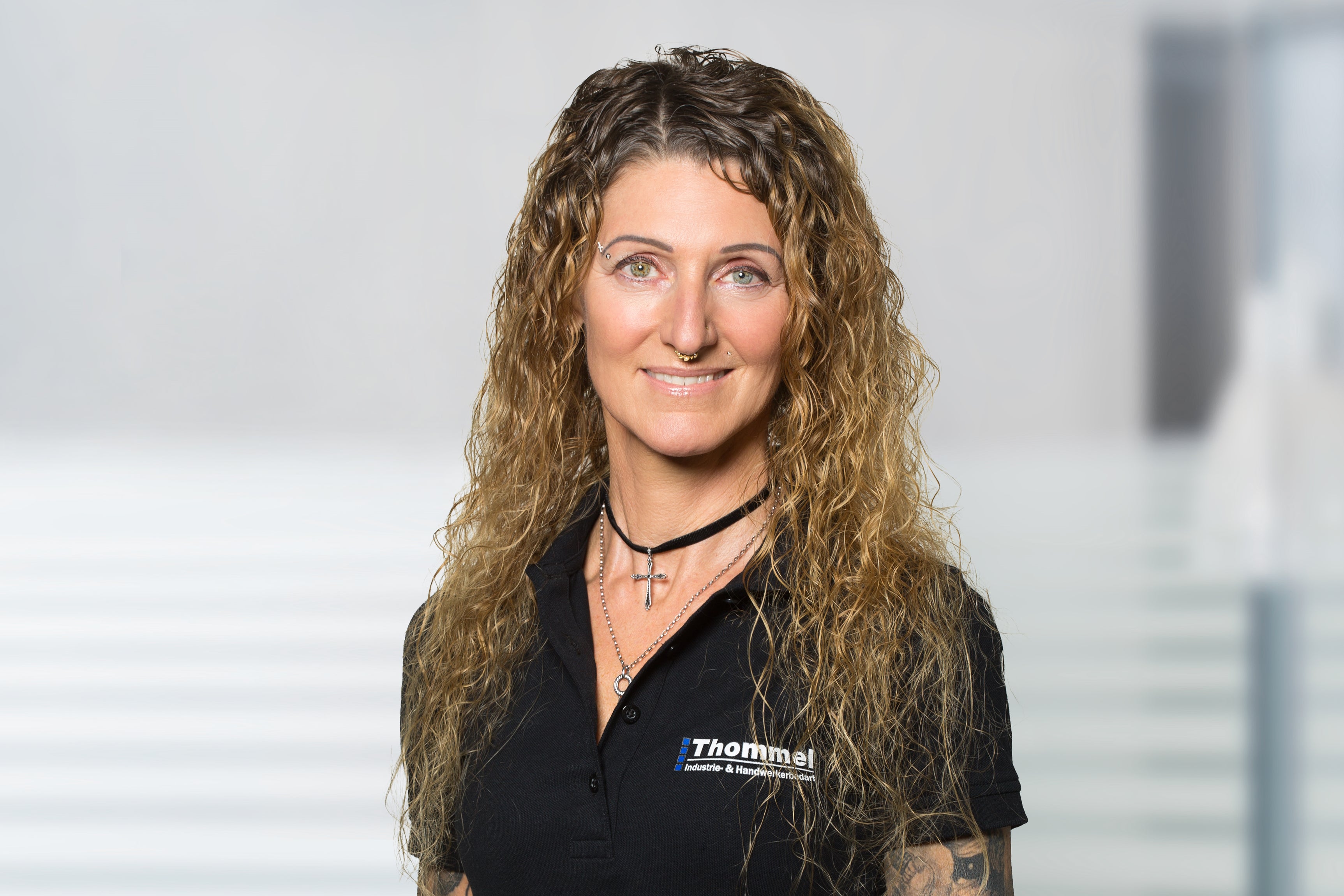 haar, locken, schwarz, shirt, frau