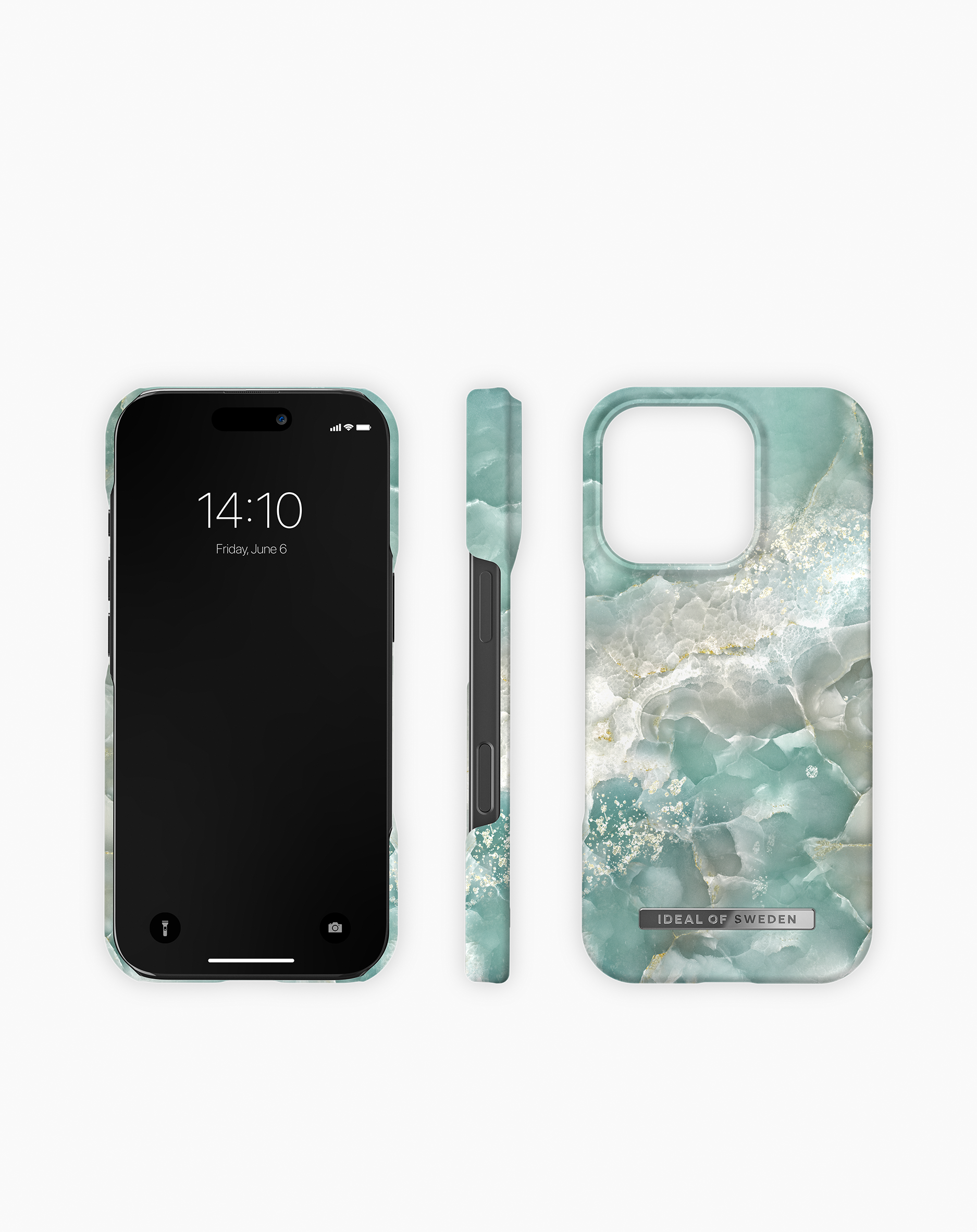 iDeal of Sweden iPhone 16 Pro Fashion back case met magnetische ring azura marble