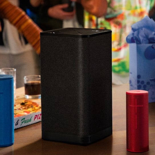 Ultimate Ears Hyperboom bluetooth speaker zwart