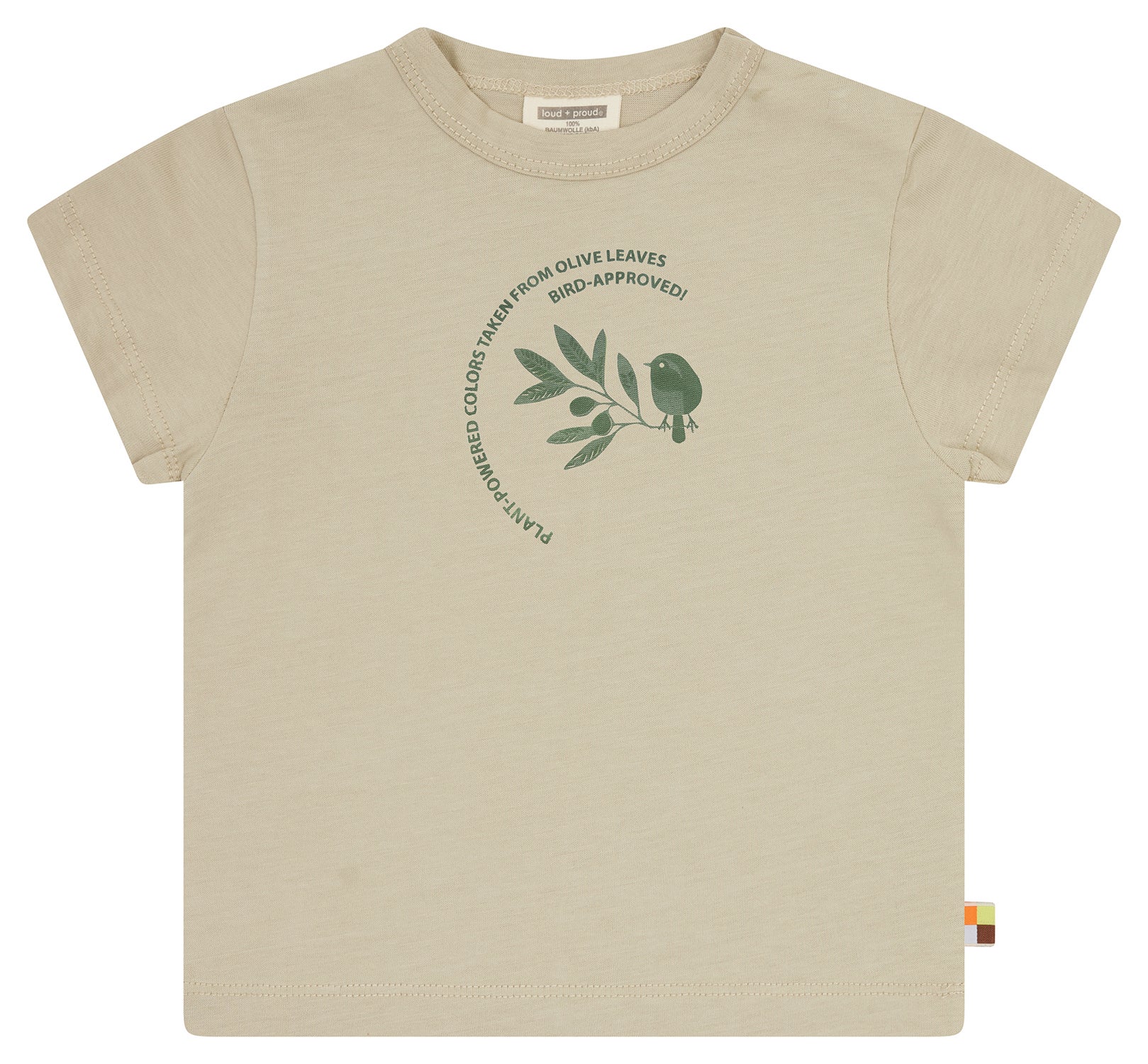 Camiseta teñida con tintes naturales.