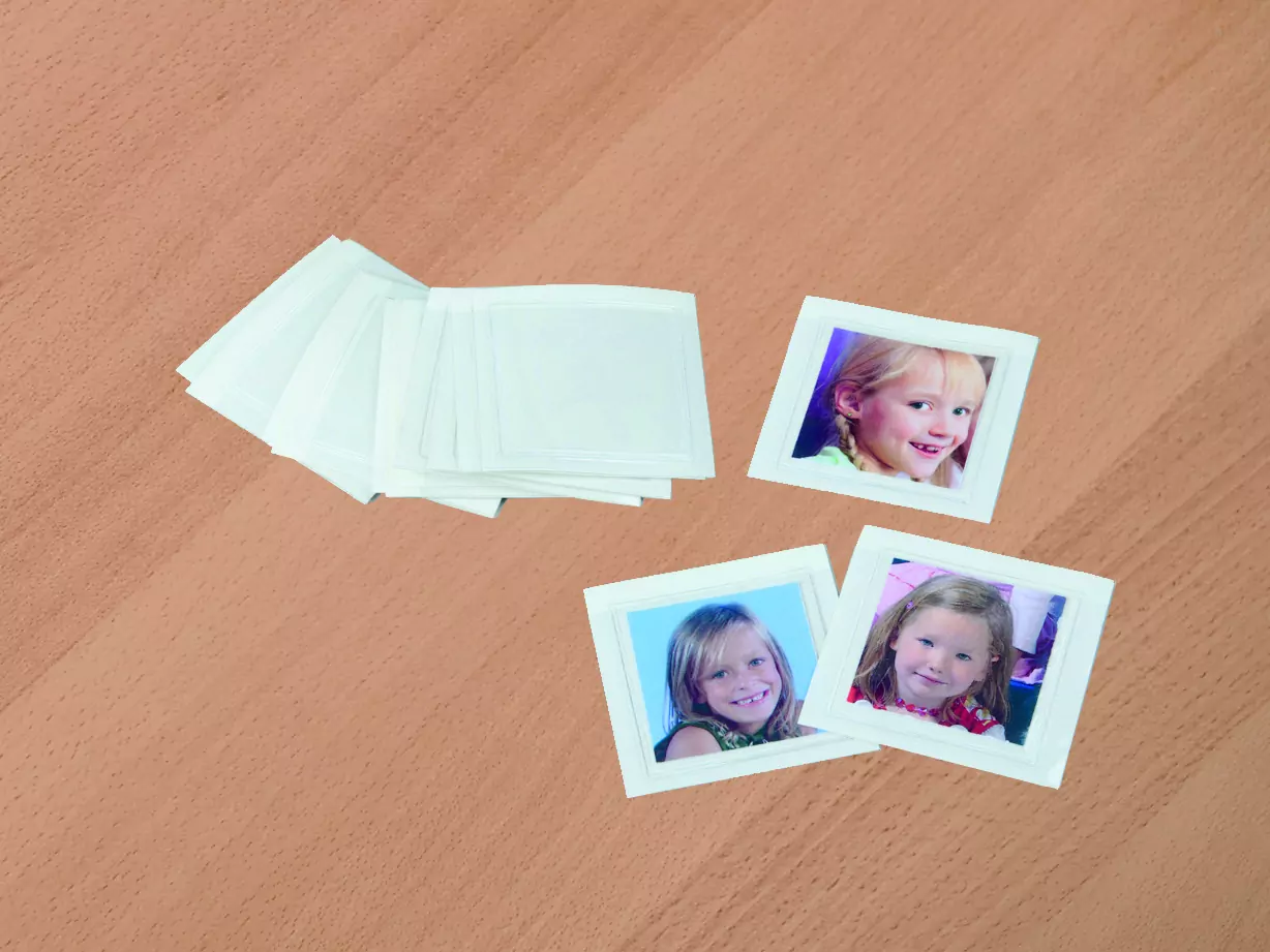 Set: 25 transparente Kunststofftaschen aus der Kategorie freistehende Garderoben