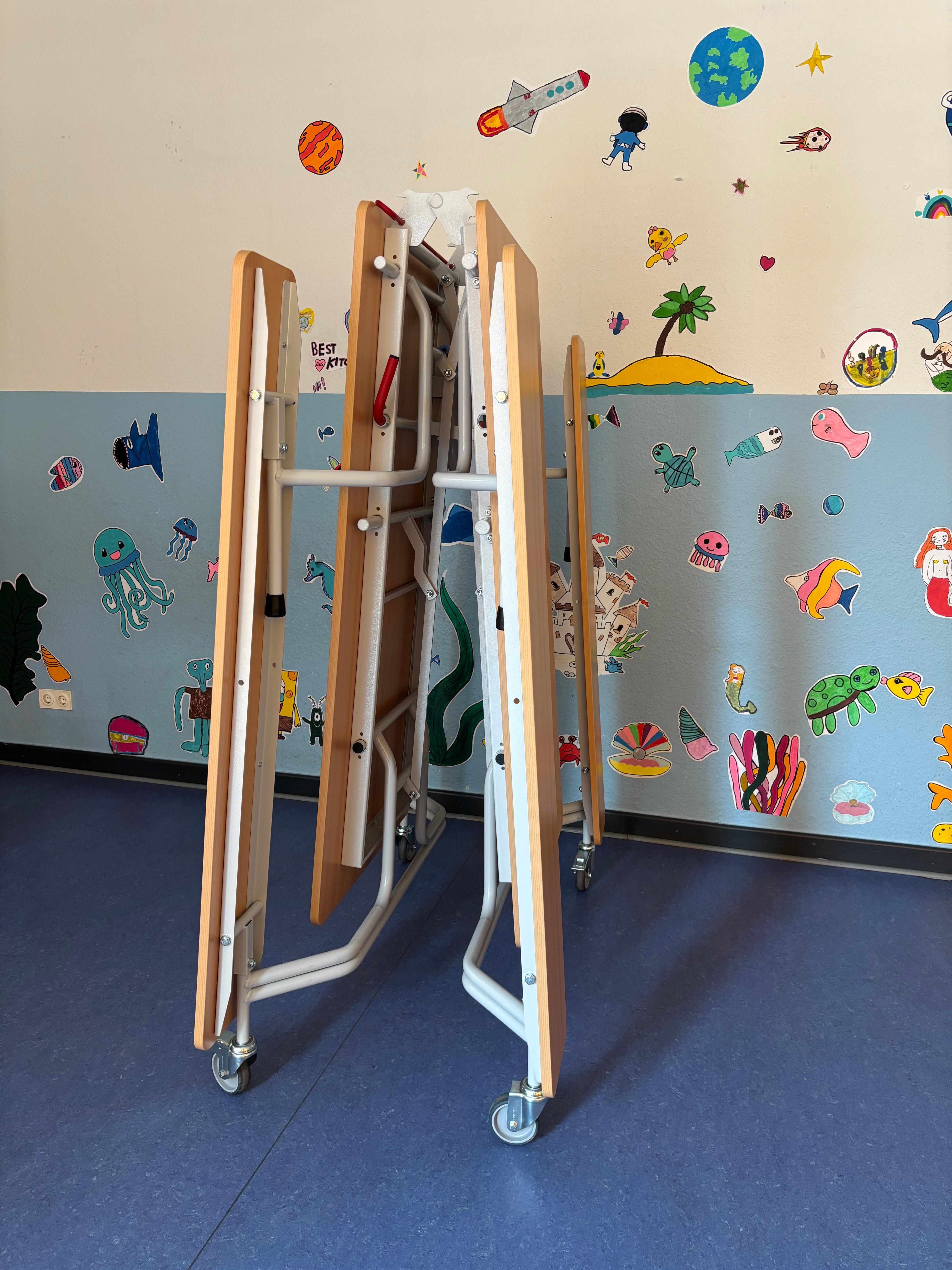 Tisch-Bankkombination, 12 Sitze, rechteckig, Tischhöhe: 69 cm, Sitzhöhe 41cm, integrierte Sitzbänke aus der Kategorie Sitz-Tisch-Kombinationen