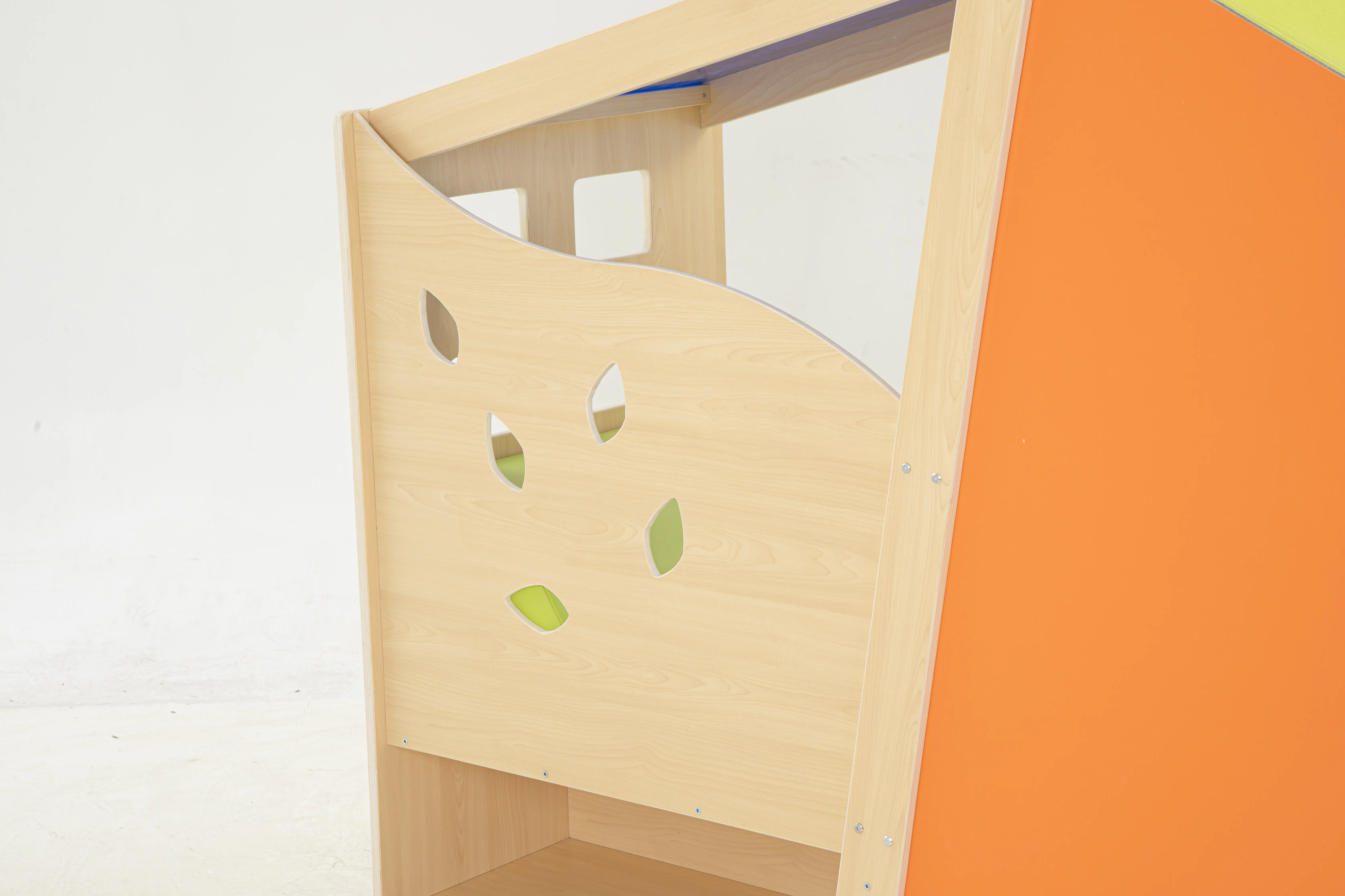 Wisdom | Spielhaus mobil | 120 x 120 x 140 cm | Holz aus der Kategorie Bausteine & Spiellandschaften