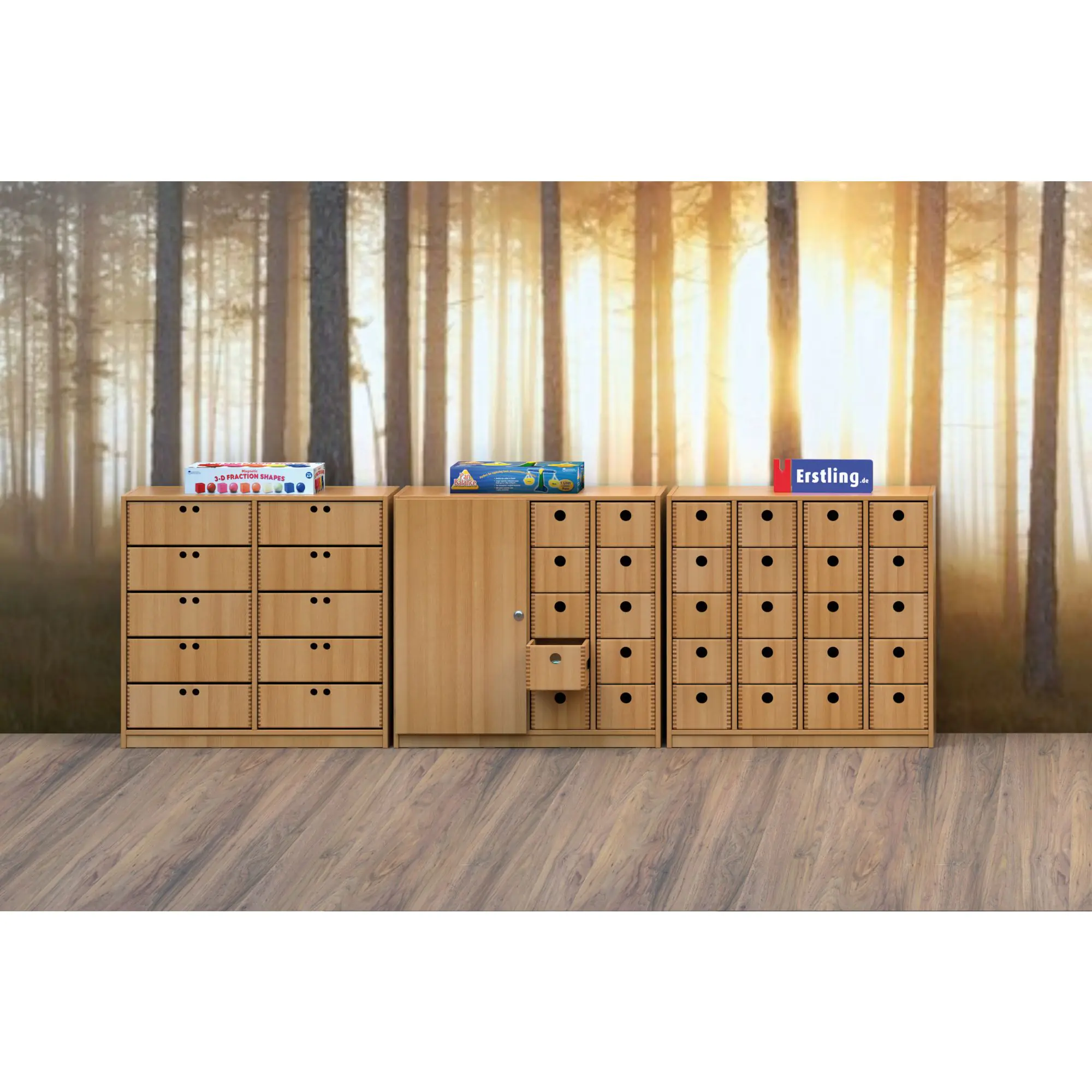 Schrank mit 10 Massivholzkästen,  98 cm hoch, 100x40 cm (B/T), aus der Kategorie -Schränke mit Massivholzkästen