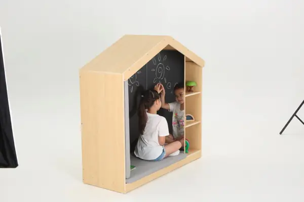 Wisdom Owlaf | Spiel- und Kuschelhaus | 121 x 47 x 120 cm | Holz aus der Kategorie Bausteine & Spiellandschaften