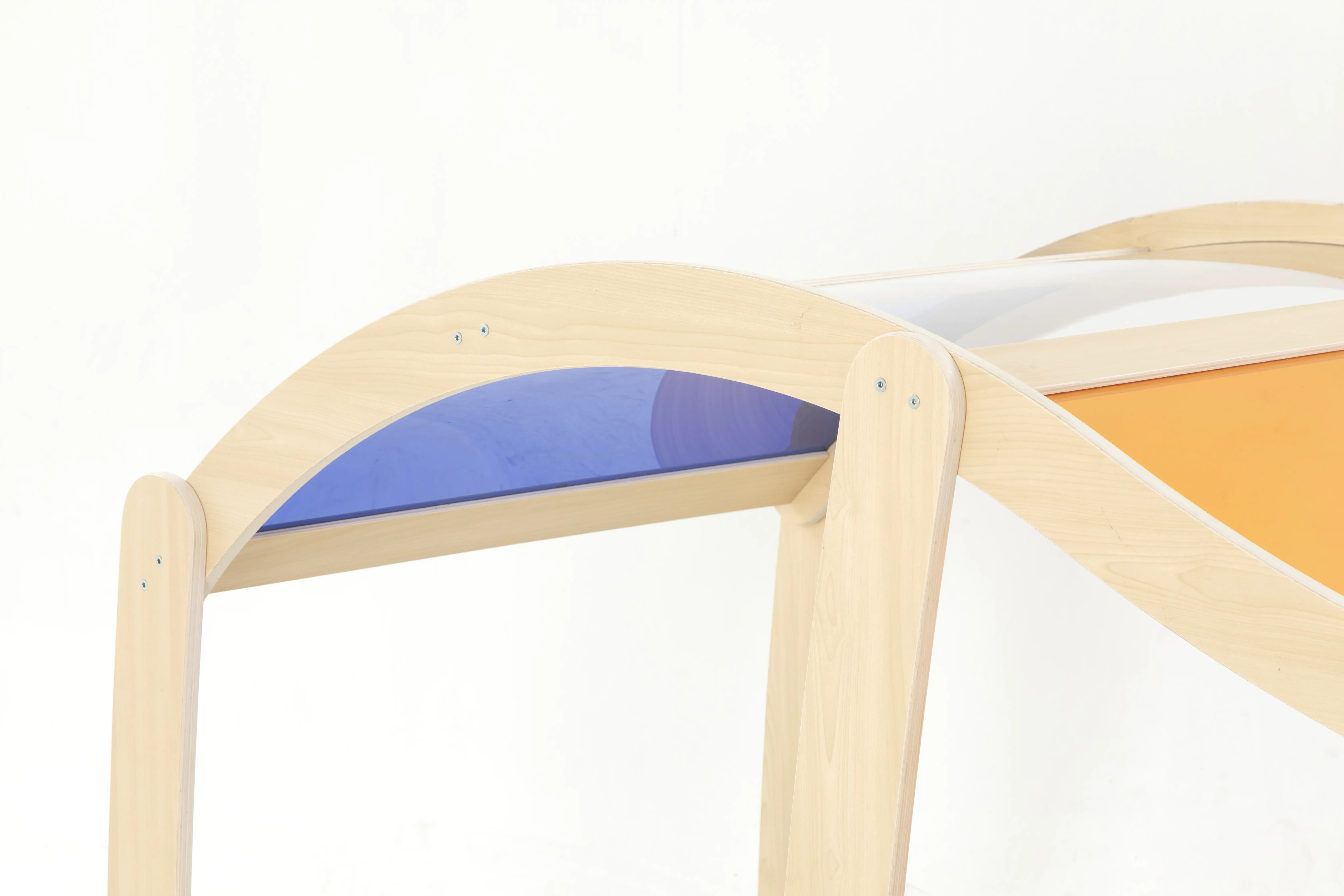 Wisdom Regenbogen | Spielhaus | 188 x 79 x 121 cm | Holz aus der Kategorie Bausteine & Spiellandschaften