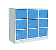 Schließfachschrank aus Stahl, 105 cm hoch, 122x50 cm (B/T), 9 Fächer, 3-spaltig, aus der Kategorie Schließfachschränke