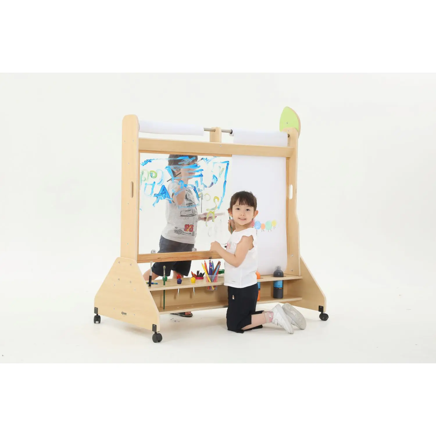 Mobile Maltafel aus der Kategorie Spielpodeste