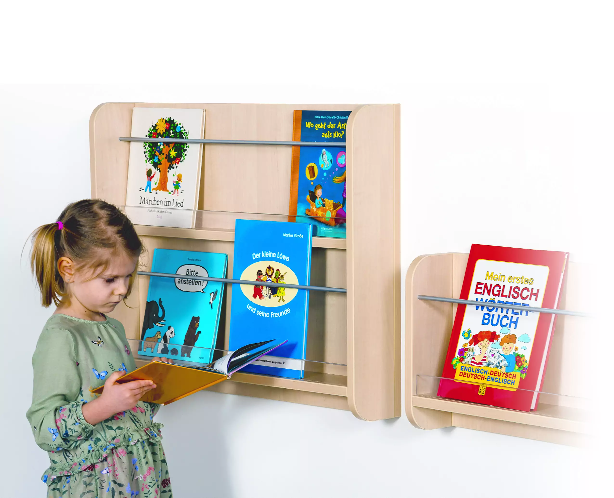 Hängeregal für Bücher, 1 Ablage B/H/T 78 x 33 x 13 cm, Plexiglasaufkantung aus der Kategorie Bibliotheksinseln