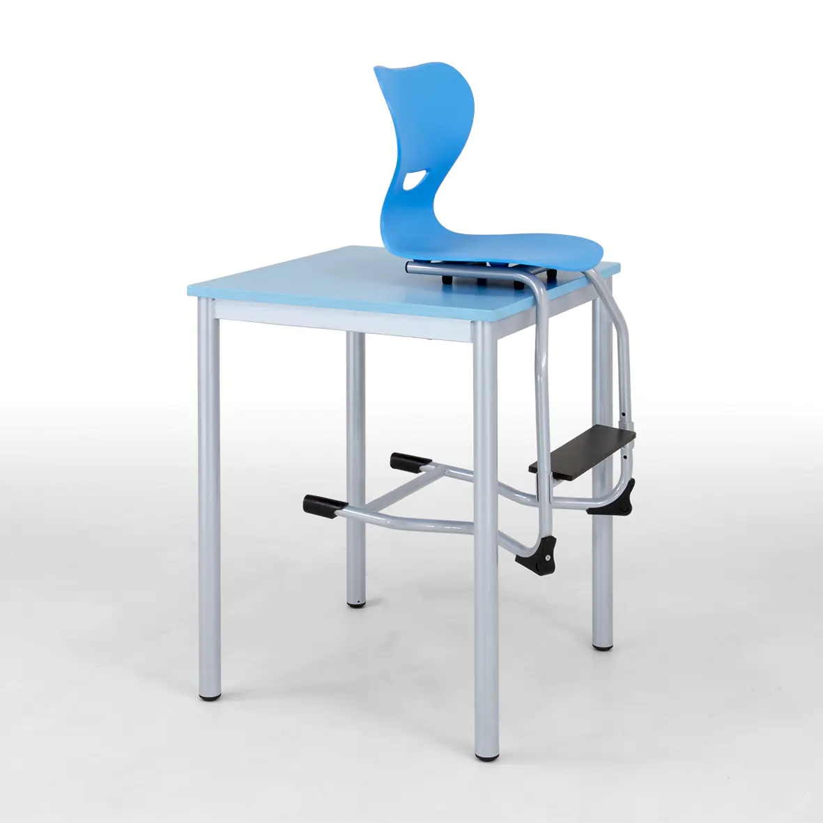 Fußrastenstuhl mit verstellbarer Fußraste DIN 4-7 (zwischen 38 und 51 cm), Sitzhöhe 51 cm fest aus der Kategorie Kunststoffstühle
