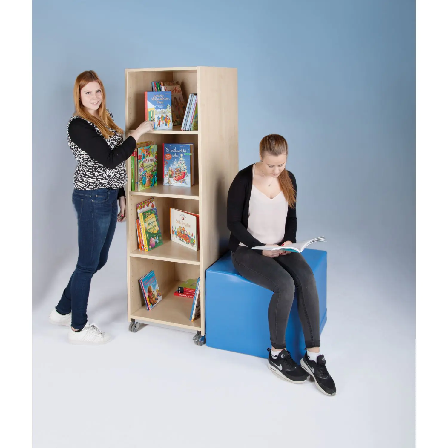 Bücherregal, 165 cm hoch, 52x64 cm (B/T), doppelseitig, 6 Böden aus der Kategorie Bibliotheksinseln