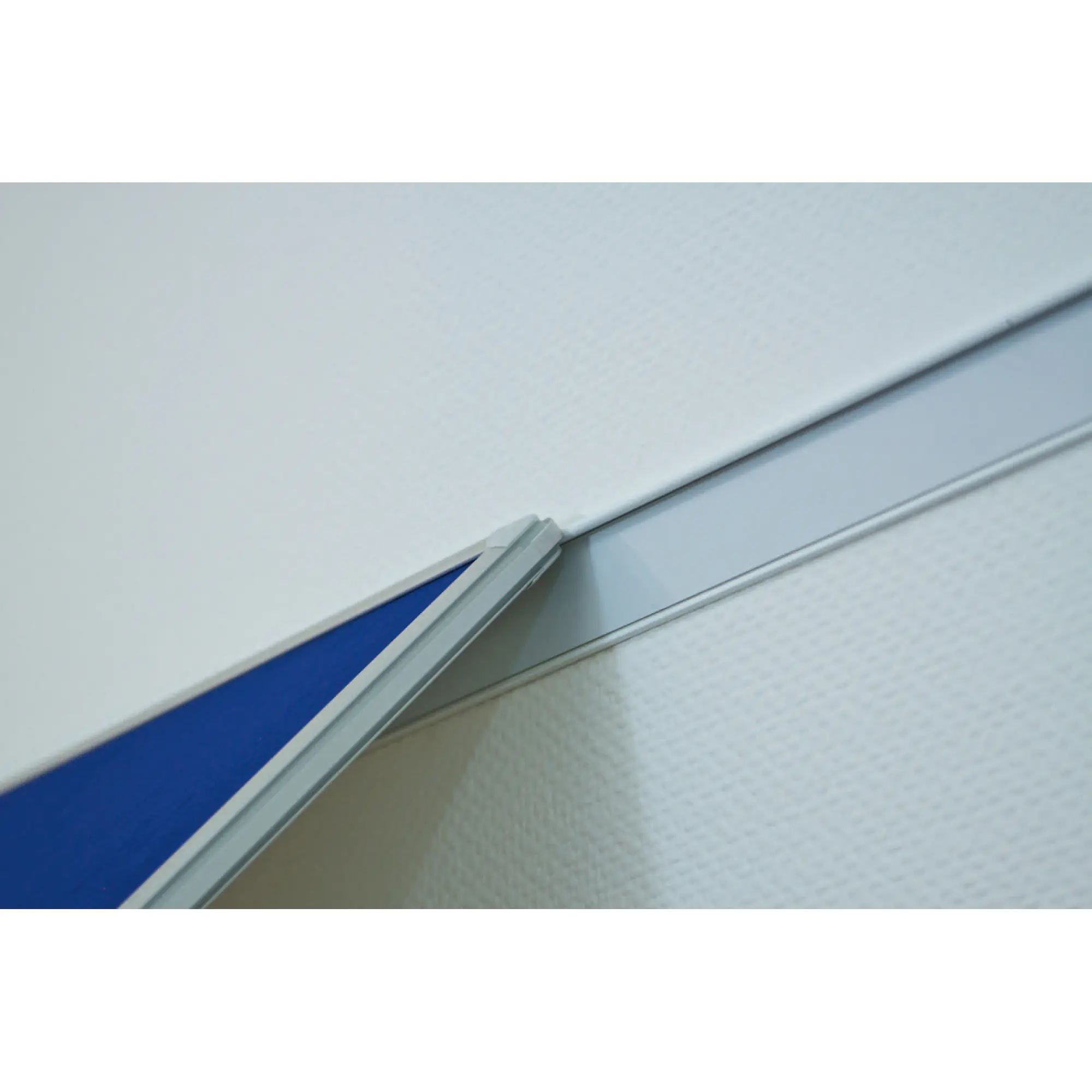 Franken Magnetleiste 200x6cm silber aus der Kategorie Magnettafeln