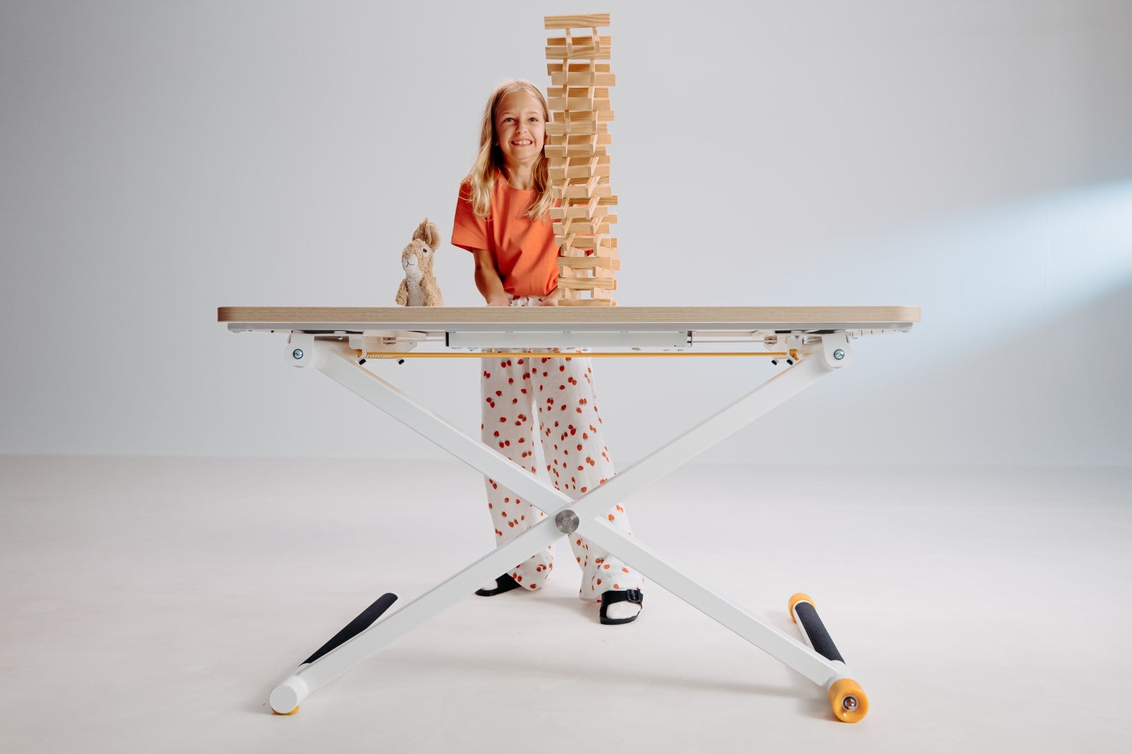 höhenverstellbarer poptop Schreibtisch 115x65cm, Höhe verstellbar 43-86cm, 25mm Melamin-Tischplatte  aus der Kategorie Poptop