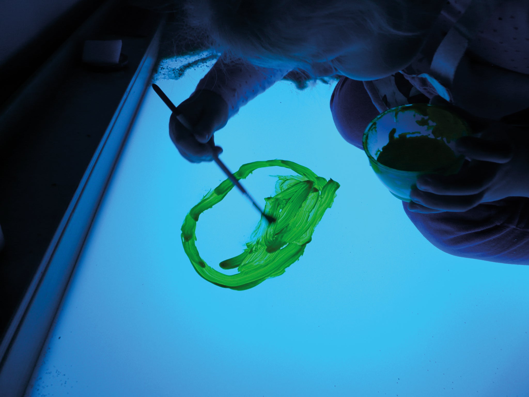 Leuchtsandkasten Maße: 84 x 70, 18 cm hoch, Höhe Platte bis Rand: 4 cm