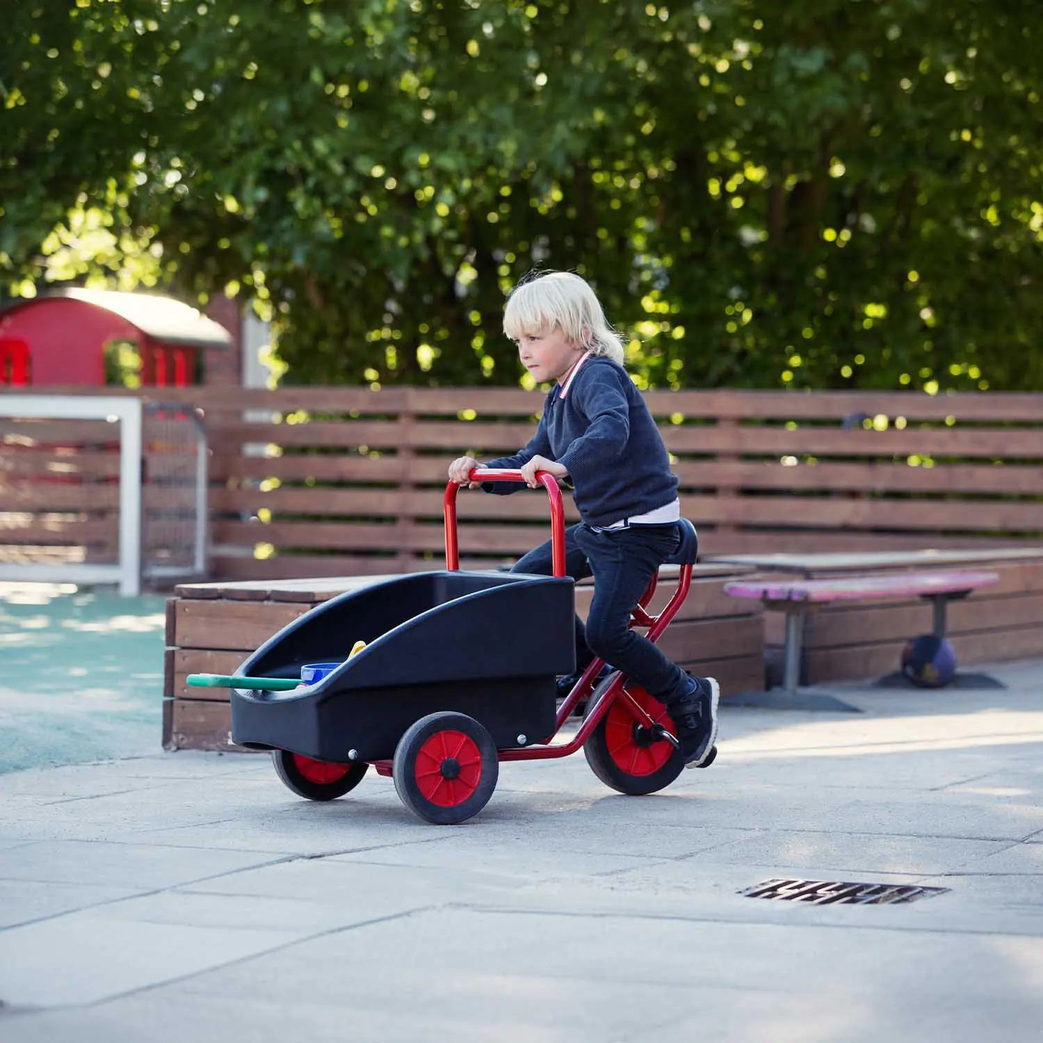 Dreirad mit Transportbox „Kangaroo“ für Kinder von 4-7 aus der Kategorie Outdoor