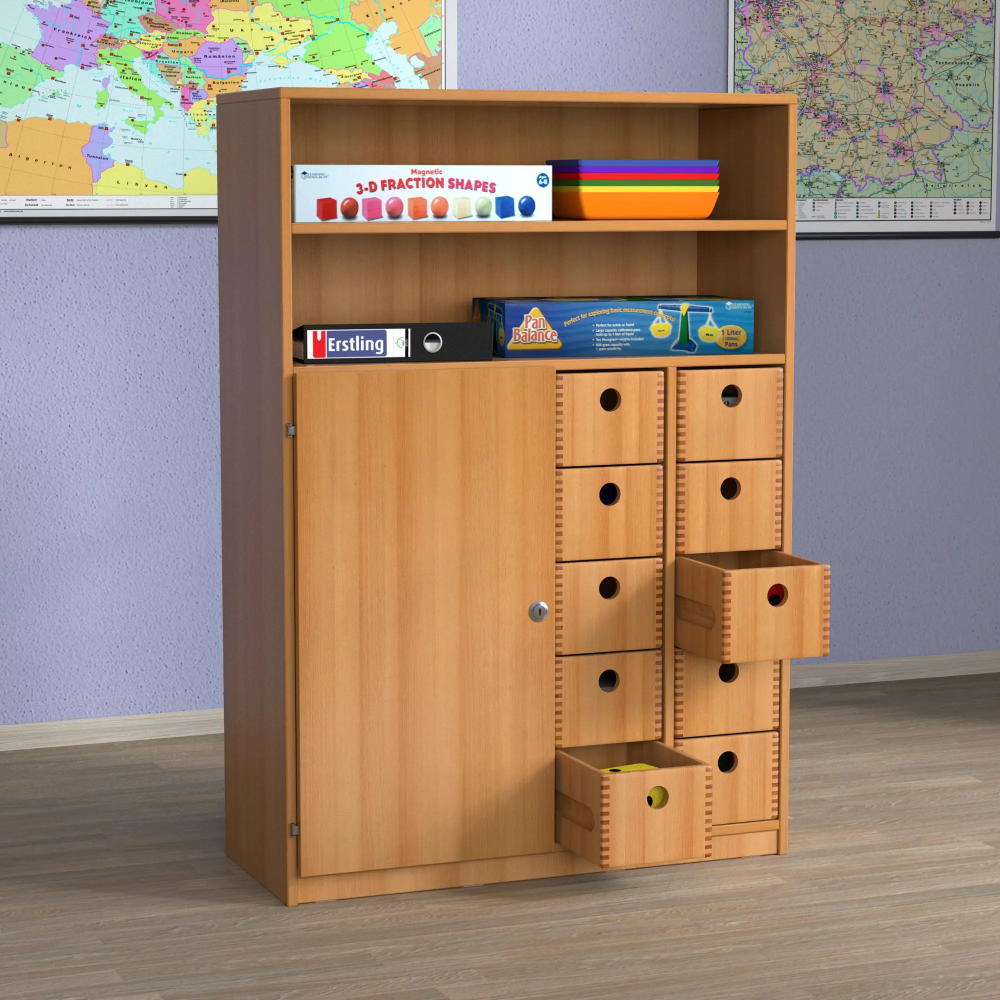 Schrank mit 10 Massivholzkästen, 144 cm hoch, 100x40 cm (B/T), Regalaufsatz, Tür aus der Kategorie -Schränke mit Massivholzkästen