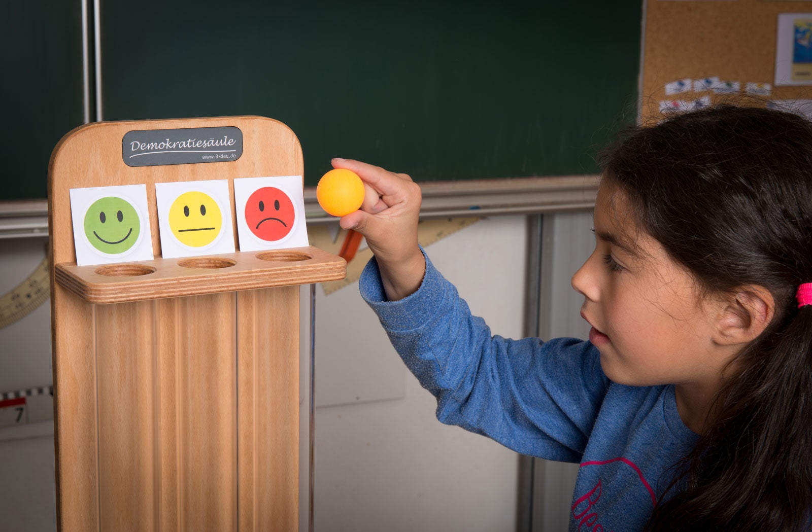 Demokratiesäule Basic mit 3 Röhren für bis zu 26 Kinder zur Abstimmung geeignet 