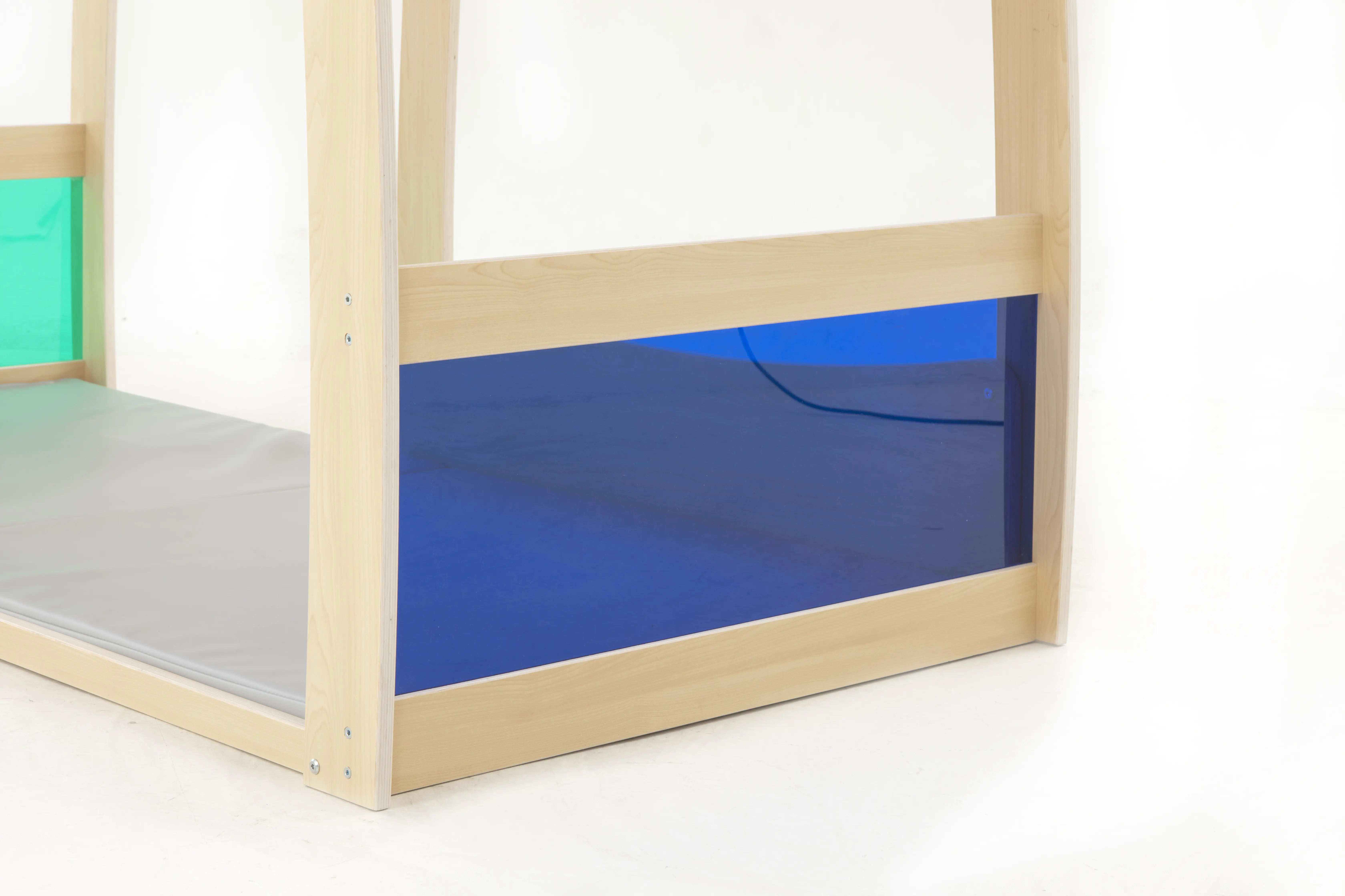 Wisdom Regenbogen | Spielhaus | 188 x 79 x 121 cm | Holz aus der Kategorie Bausteine & Spiellandschaften