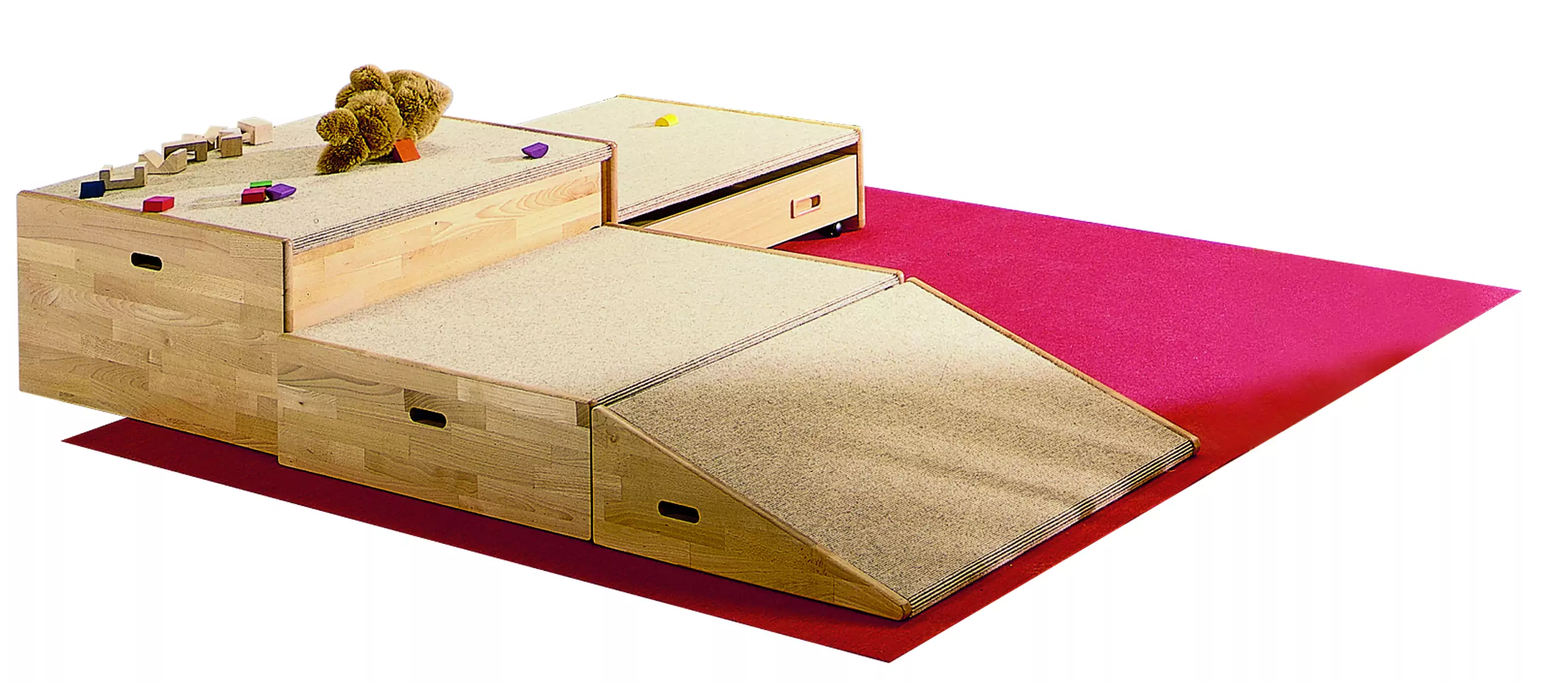 Podestlandschaften: Spielpodestlandschaft aus der Kategorie Spielpodeste