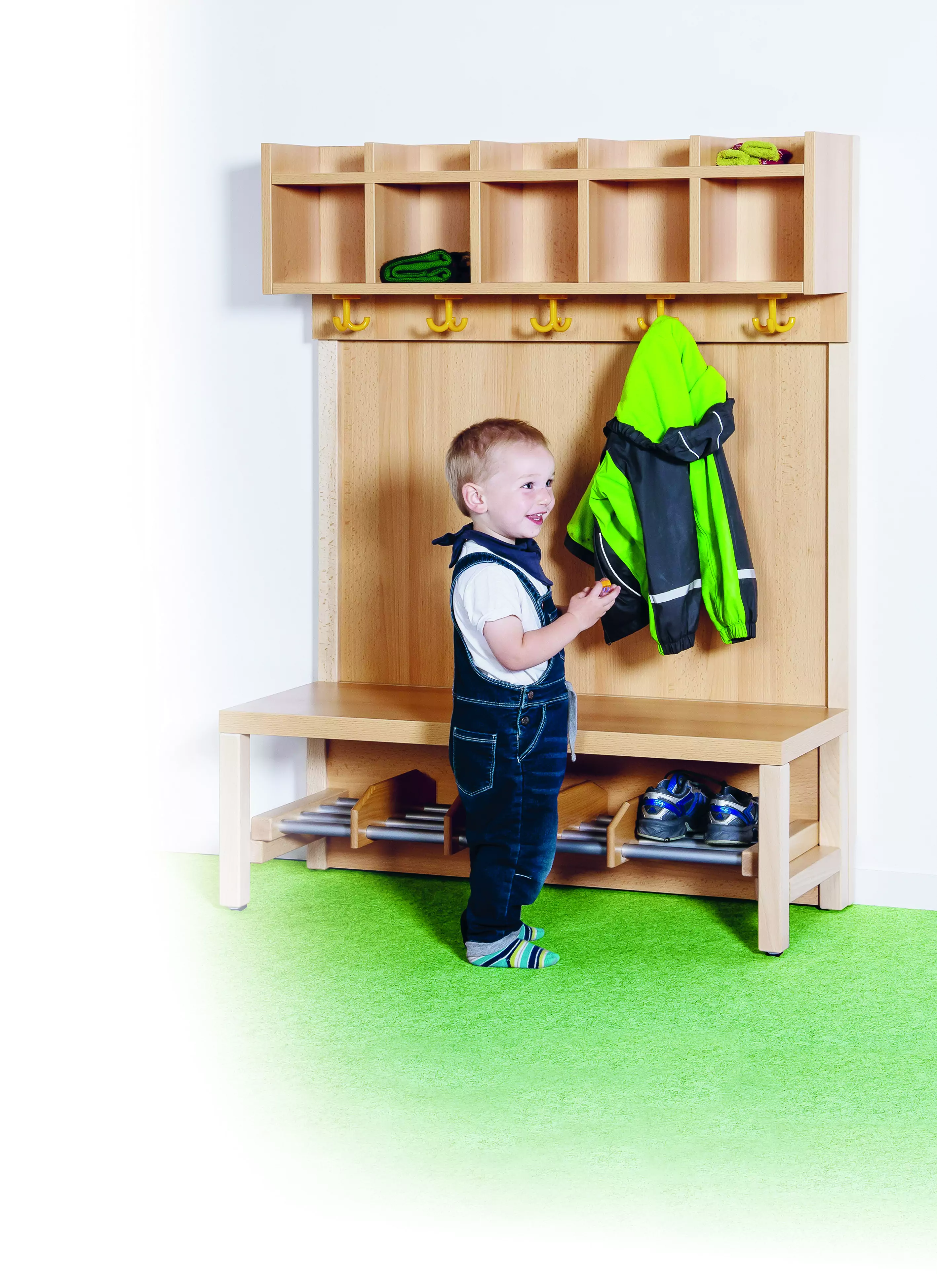 Komplettgarderobe einfache Ablage, mit Stütze, mit Paneelrückwand, für 7 Plätze aus der Kategorie Garderobensysteme