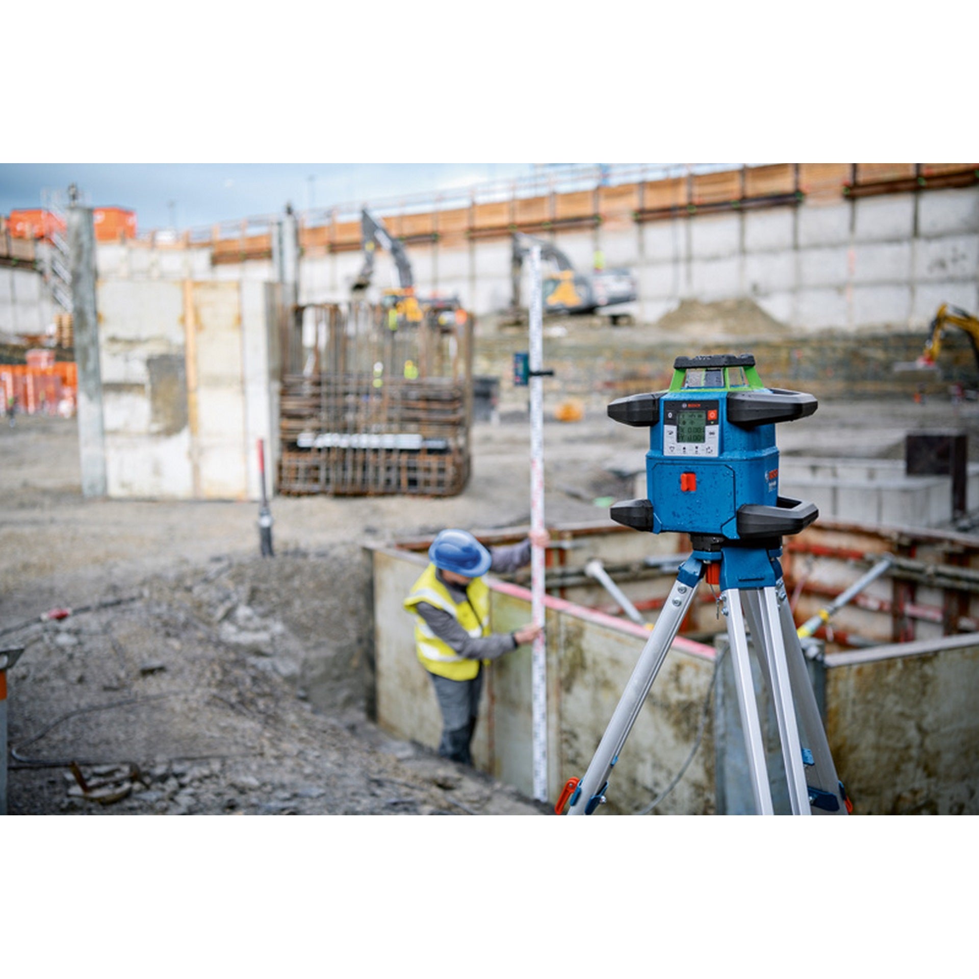 Bosch Rotationslaser GRL 650 CHVG mit Baustativ BT 300 HD #06159940PS