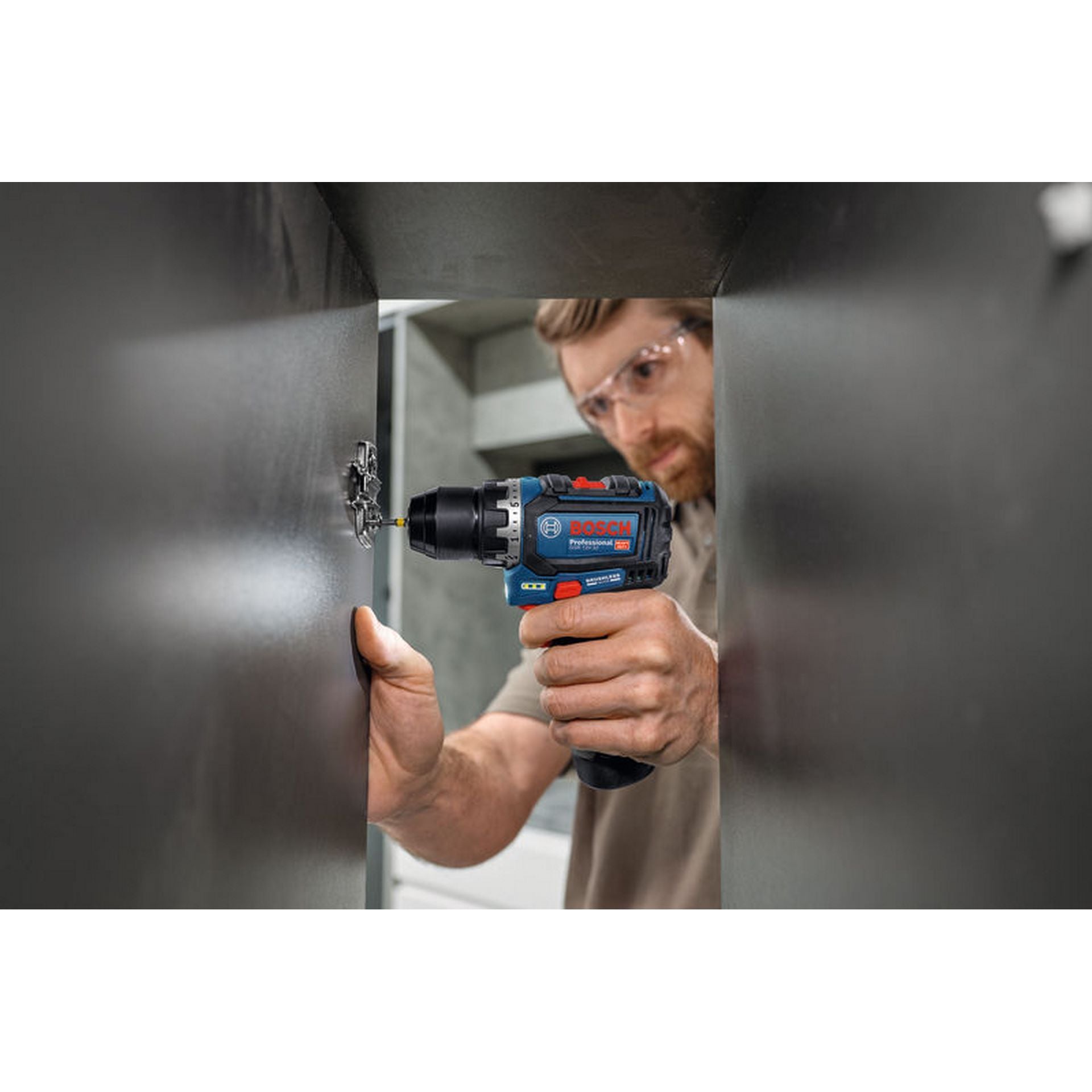 Bosch Akku-Bohrschrauber GSR 12V-32+2x3,0 Ah+GAL 12V-40 in L-BOXX #06019N7007