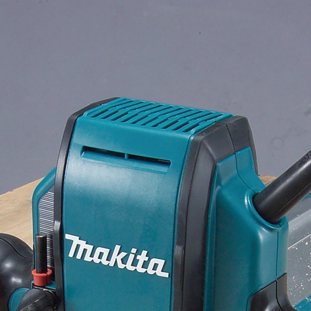 Makita Oberfräse RP0900