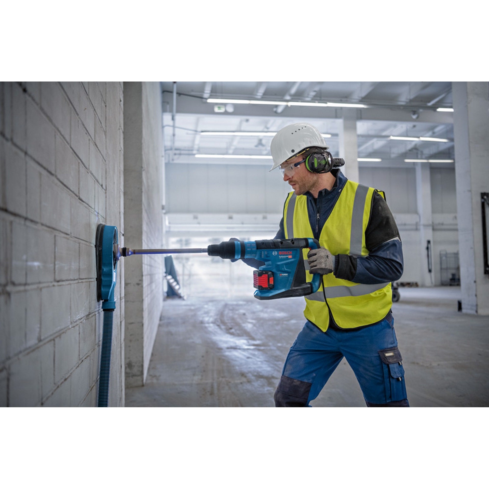 Bosch Akku-Bohrhammer mit SDS max GBH 18V-40 C, 2 x Akku ProCORE18V 8.0Ah in XL-BOXX #0611917102