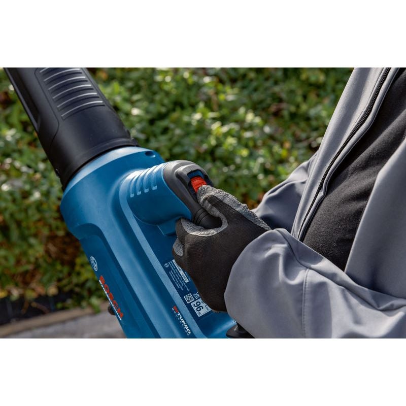 Bosch Akku-Laubbläser GBL 18V-800 #06008D2200