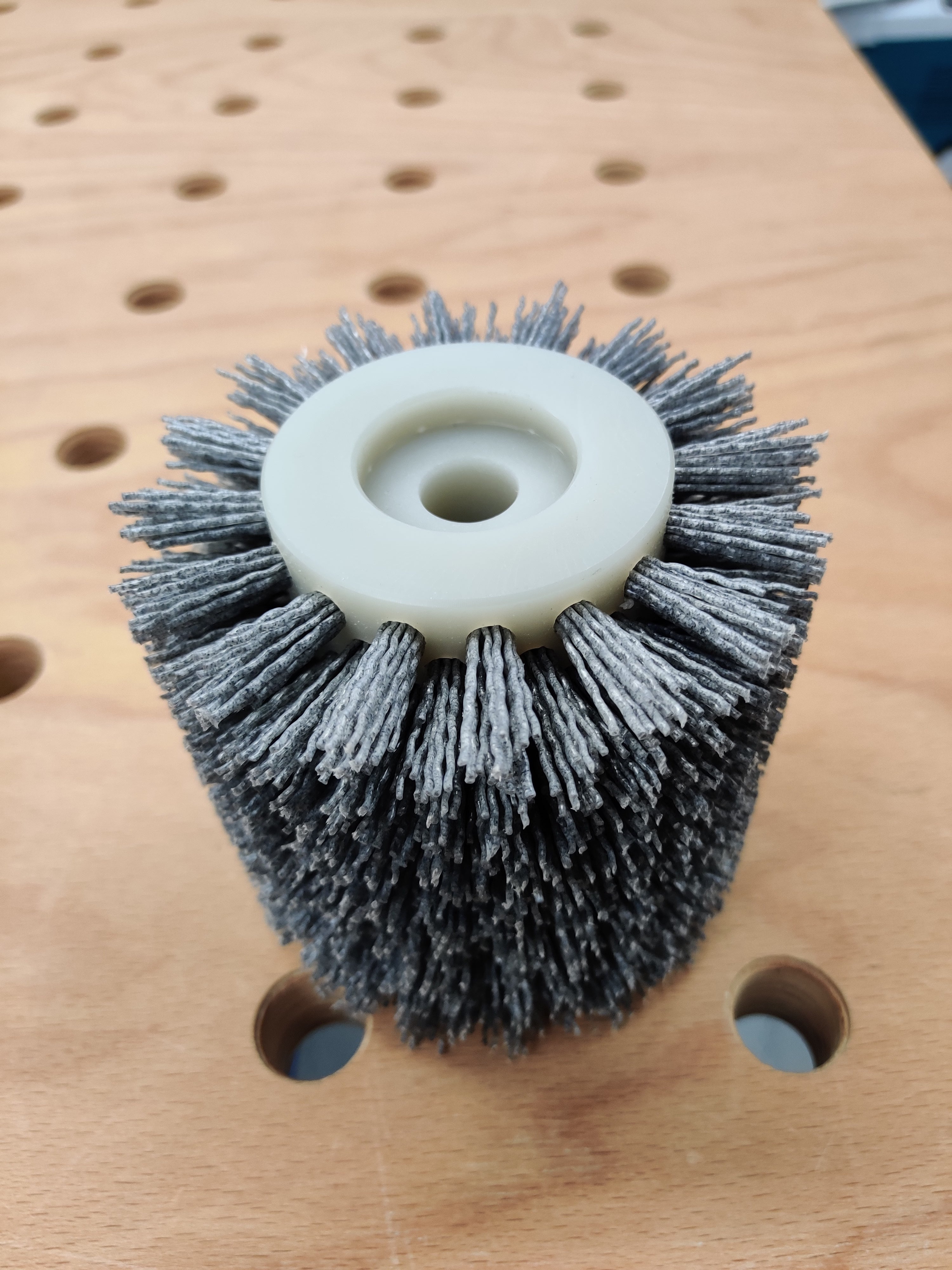 Schleifkornbürste D110x110mm d16mm K80 für Winkelschleifer