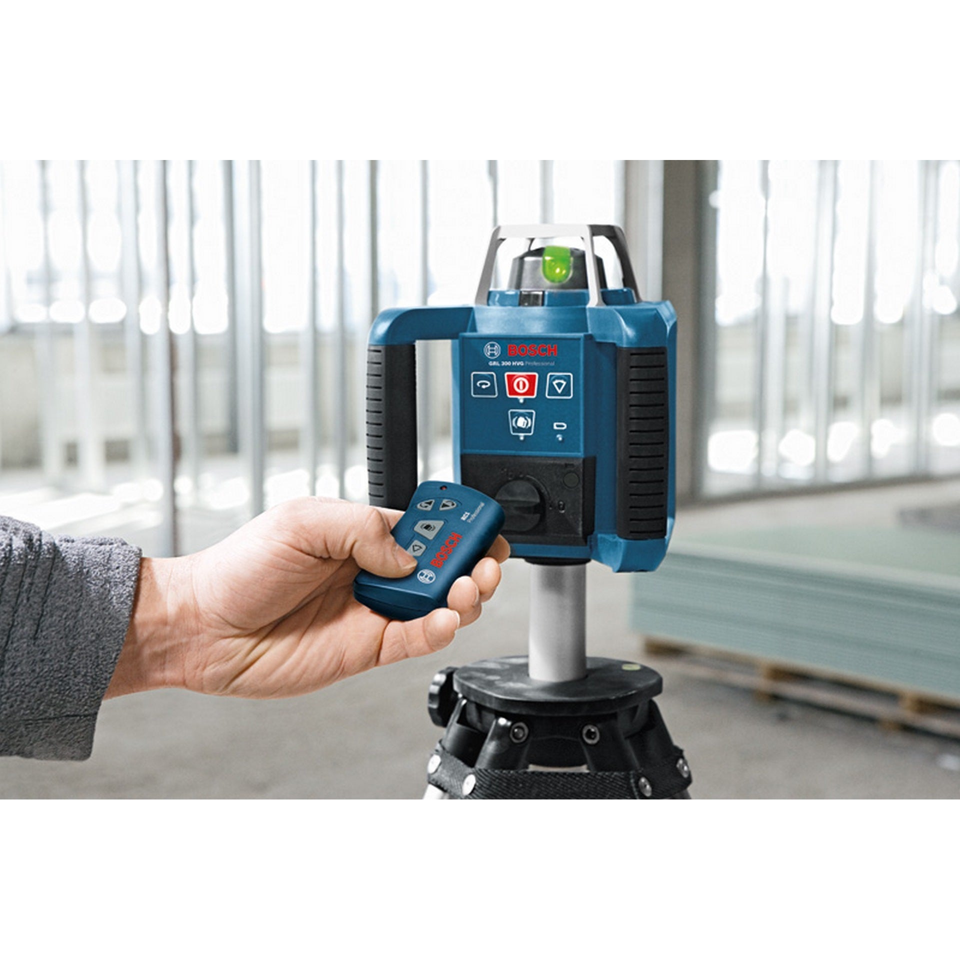 Bosch Rotationslaser GRL 300 HVG mit Baustativ BT 300 HD u. Messstab GR 240 #061599404B