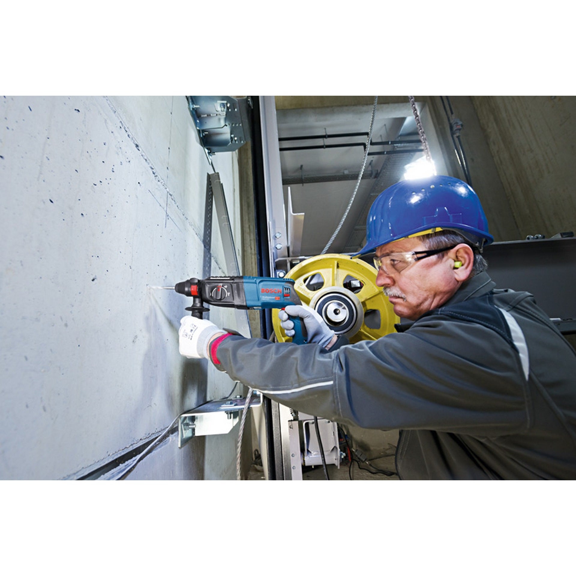 Bosch Bohrhammer mit SDS plus GBH 2-26 mit L-BOXX #06112A3000