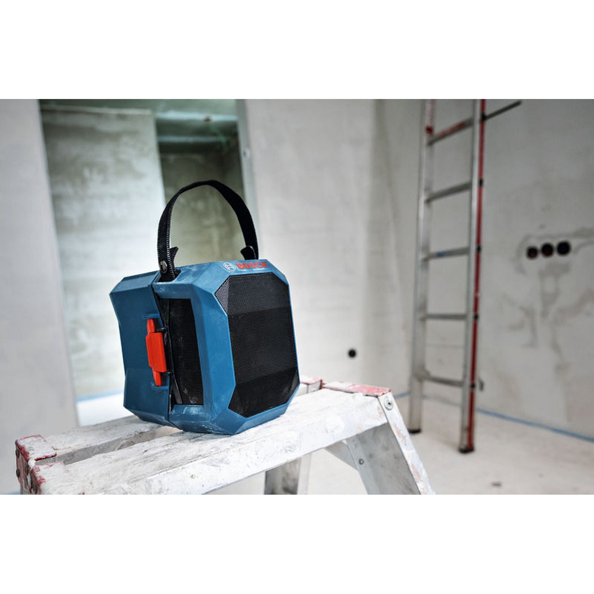 Bosch Bluetooth®-Lautsprecher GPB 18V-1 C mit Batterieabdeckung #06014A7001