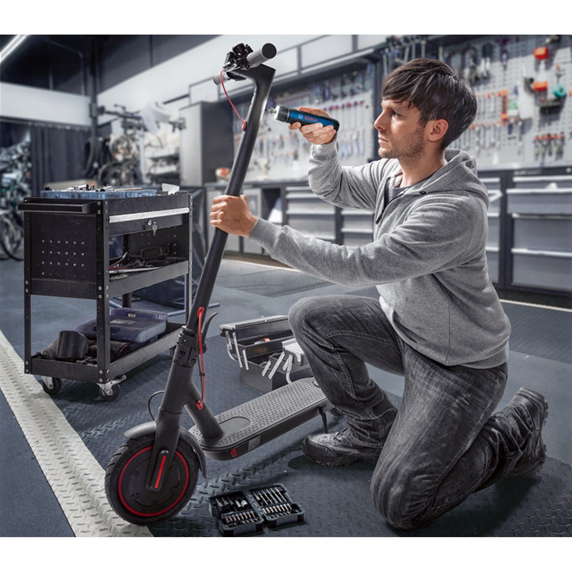 Bosch Akku-Schrauber Bosch GO in Aufbewahrungskoffer #06019H2201