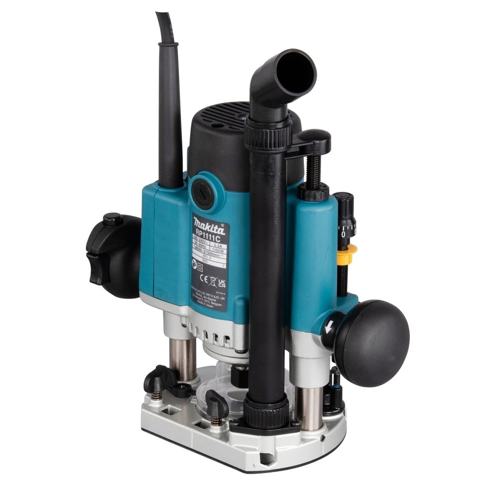Makita Oberfräse RP1111CJ