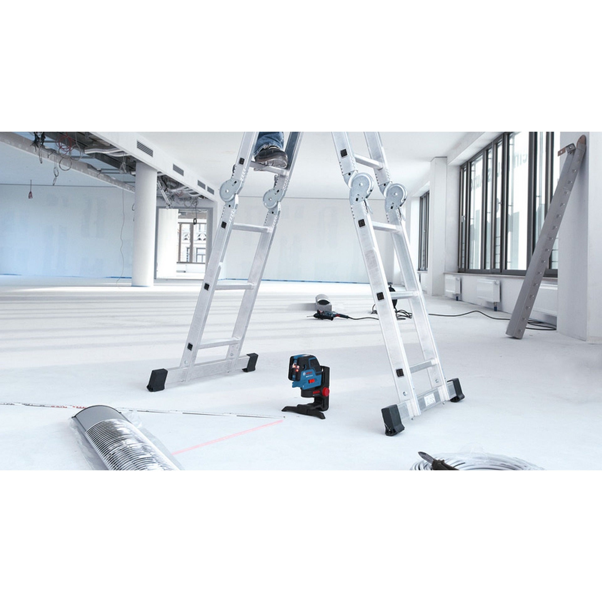 Bosch Kombilaser GCL 25, 4 x 1,5 V-LR6-Batterie (AA) #0601066B00