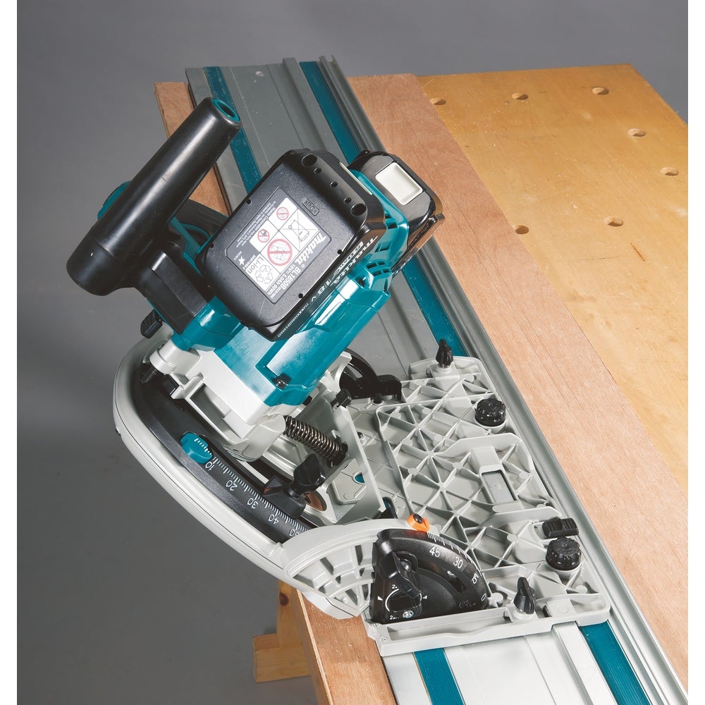 Makita Akku-Tauchsäge LXT DSP601ZJU