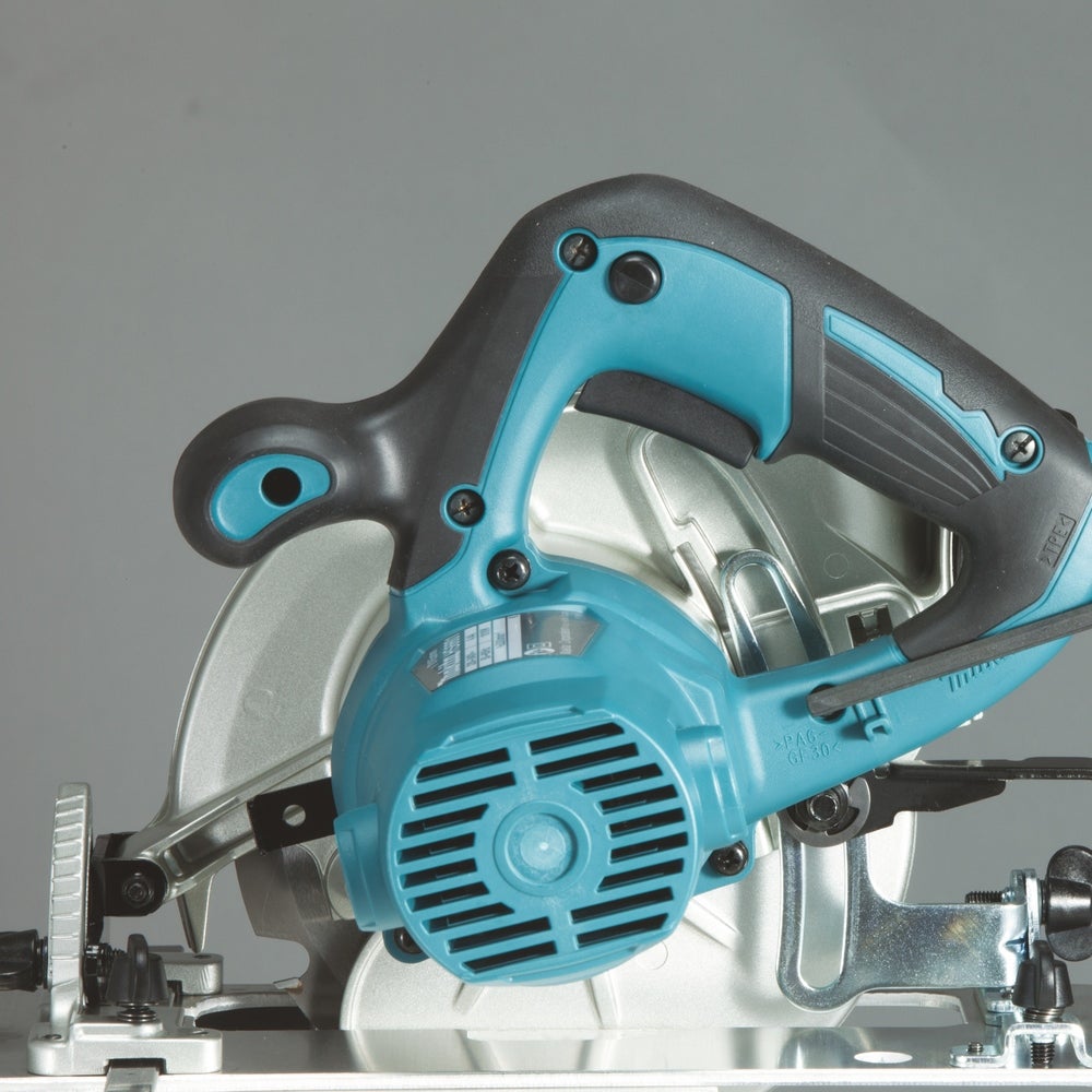 Makita Handkreissäge HS6601
