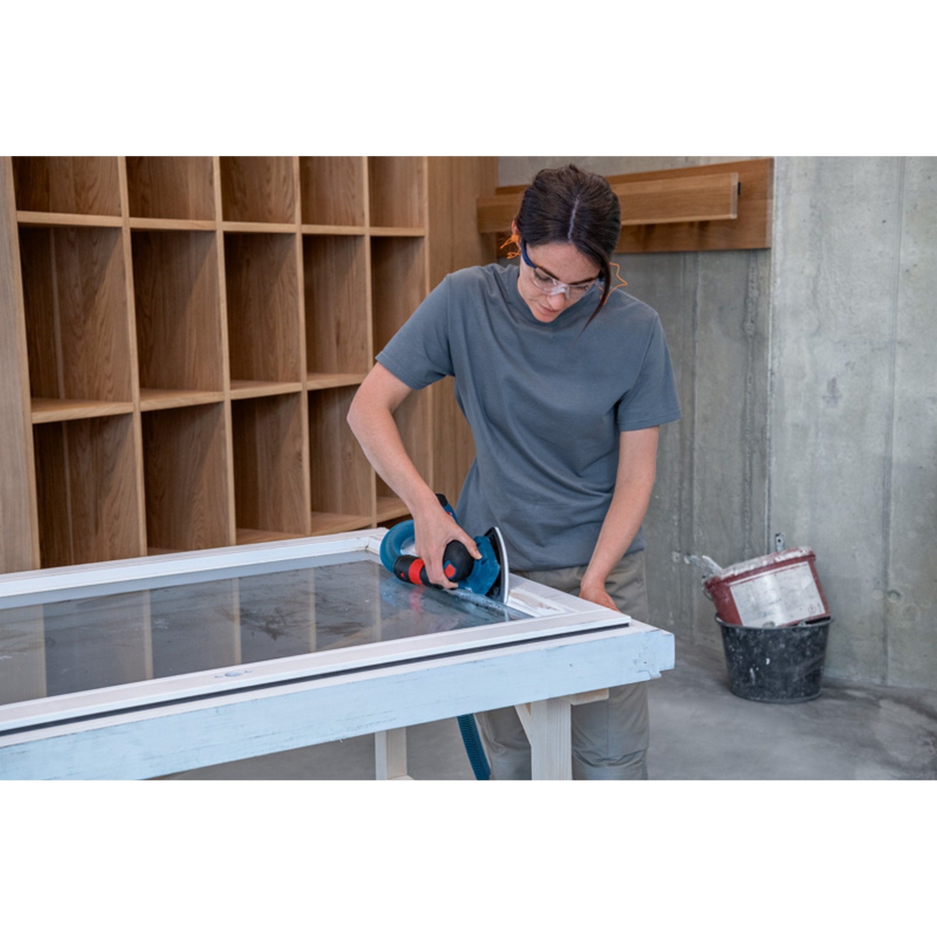 Bosch Akku-Schwingschleifer GSS 12V-13 in L-BOXX #06019L0001
