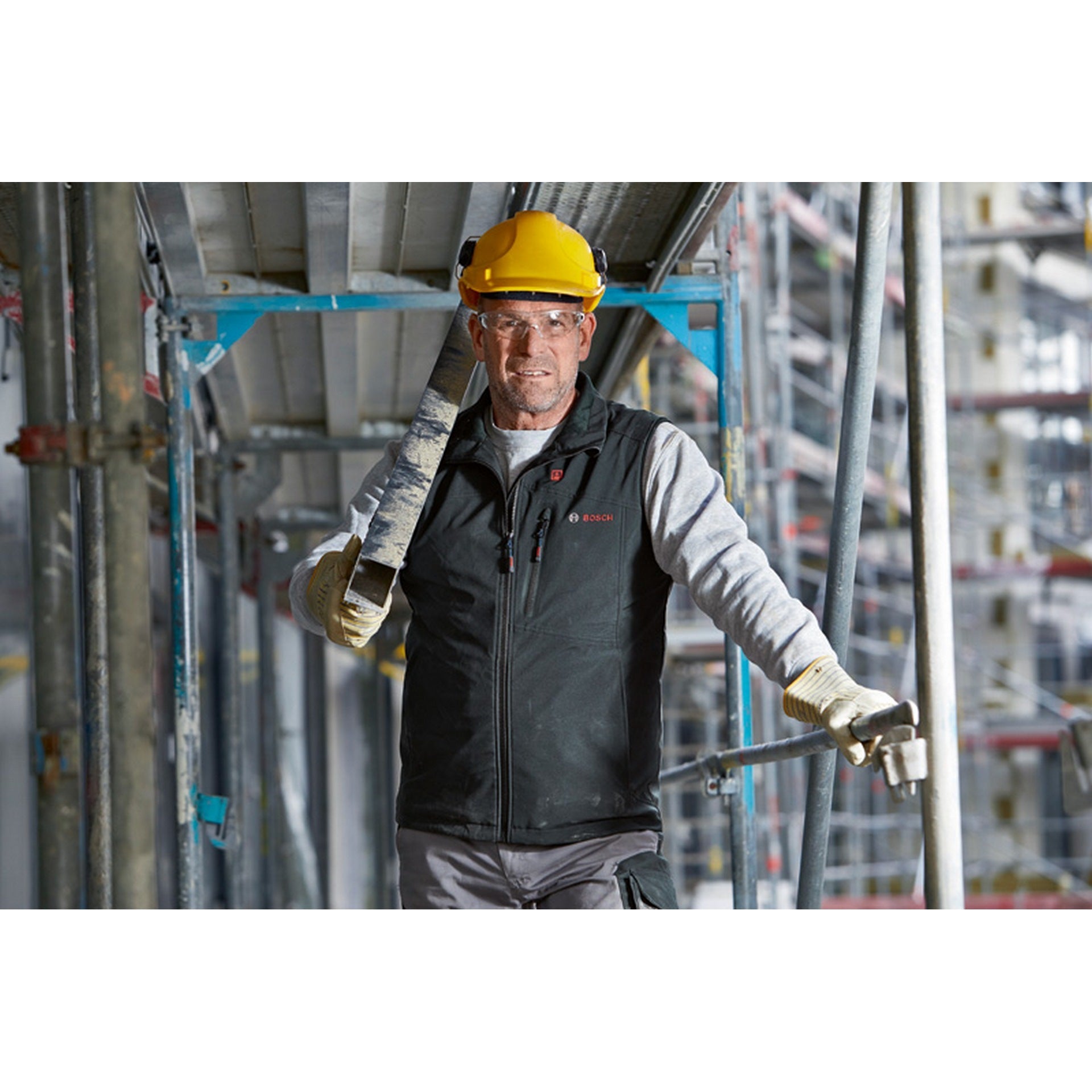 Bosch Beheizbare Weste GHV 12+18V XA S, 1 x Akku GBA 12V 2.0Ah, Ladegerät #06188000G4