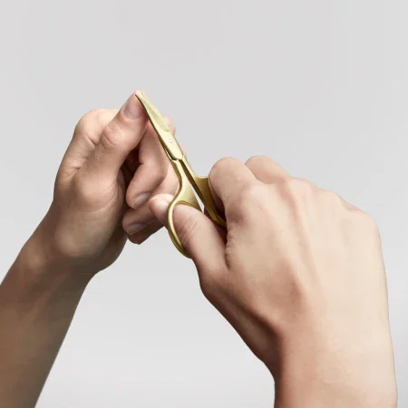 Nagel- und Hautschere gold