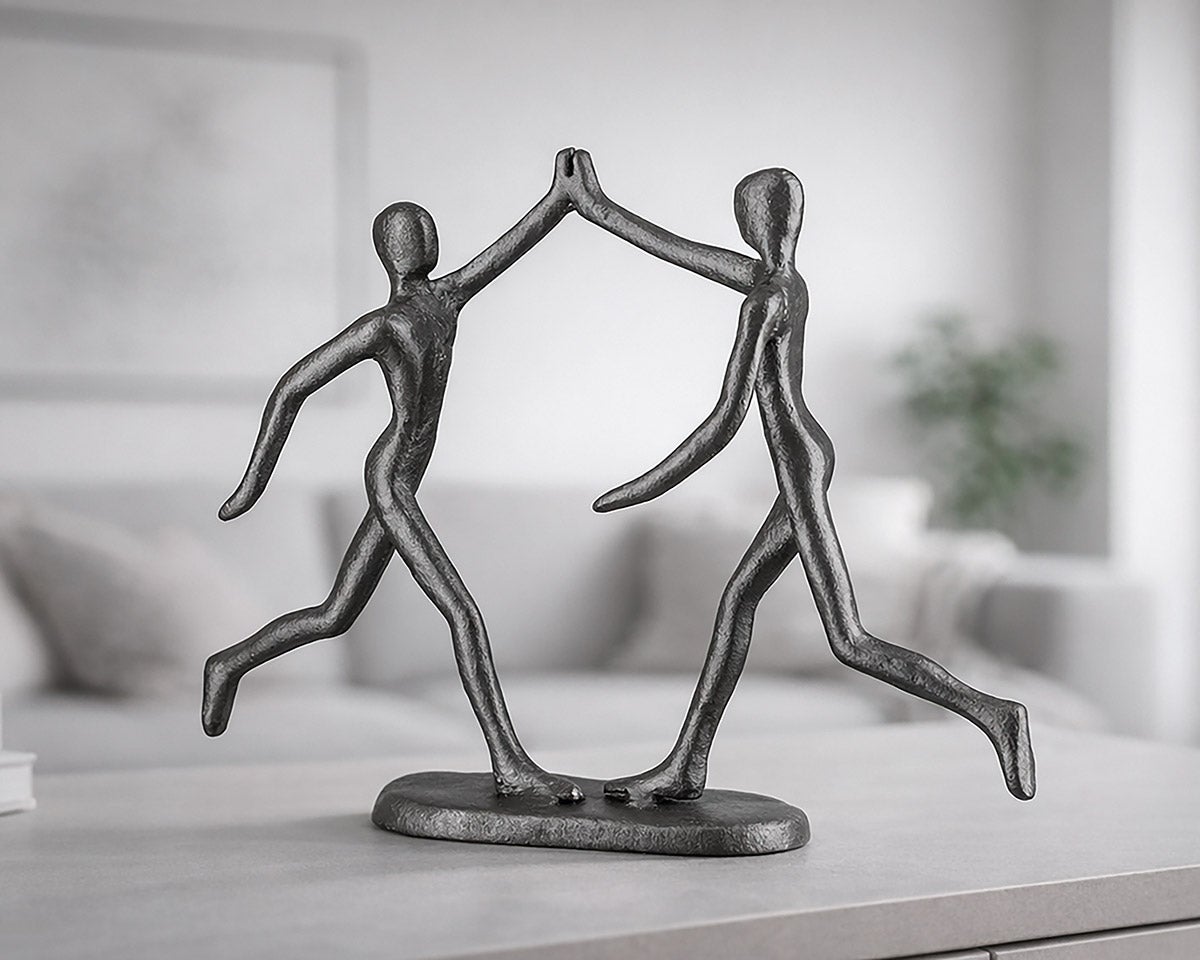 Skulptur Paar "High Five" (Bronzeoptik aus Eisen)