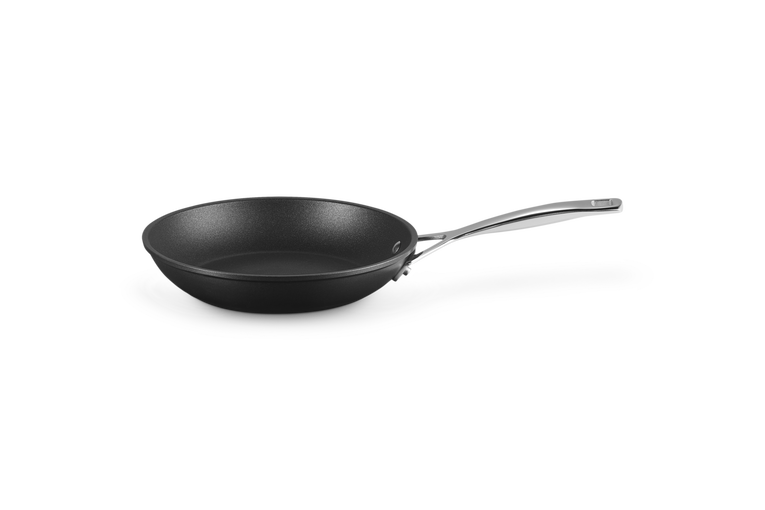 Pfanne Ø22cm flach (Aluminum) Pfanne Ø22cm flach (Aluminum)