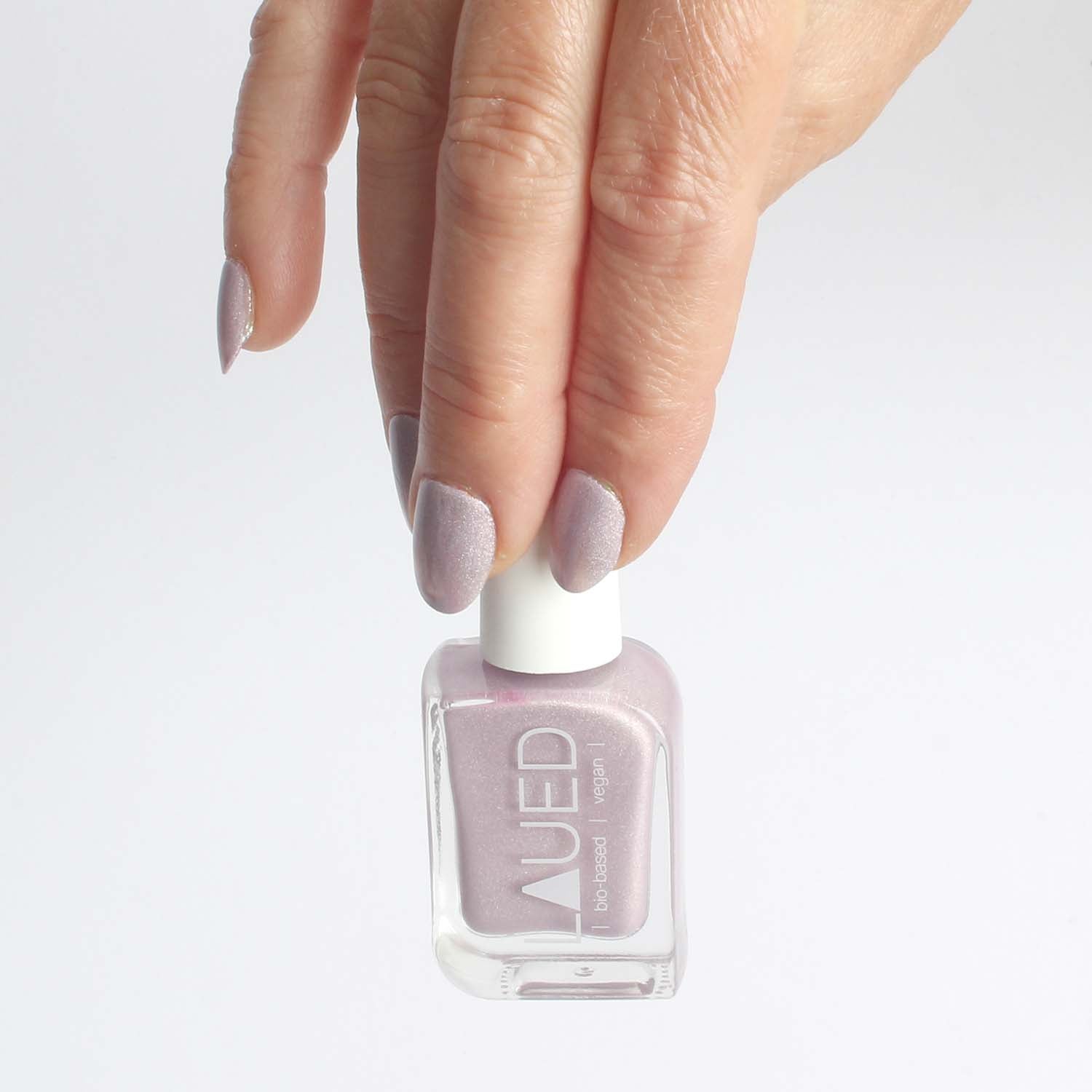 LAUED - nail polish - bio based - Glitter 01 Laued nailpolish bio based vegan glitter purple