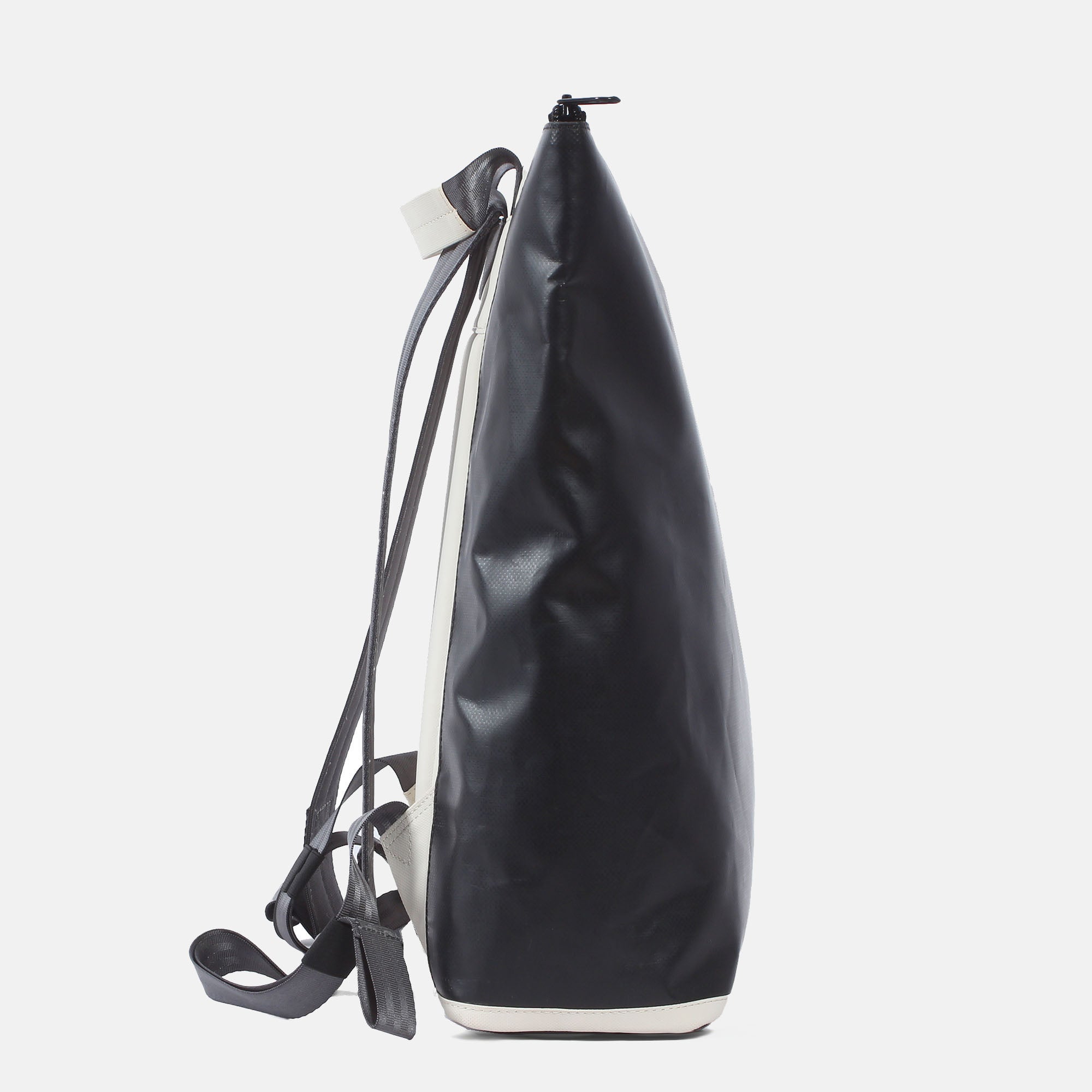 Shawi 7.1 Shopper-Rucksack black-off white Ansicht Seite