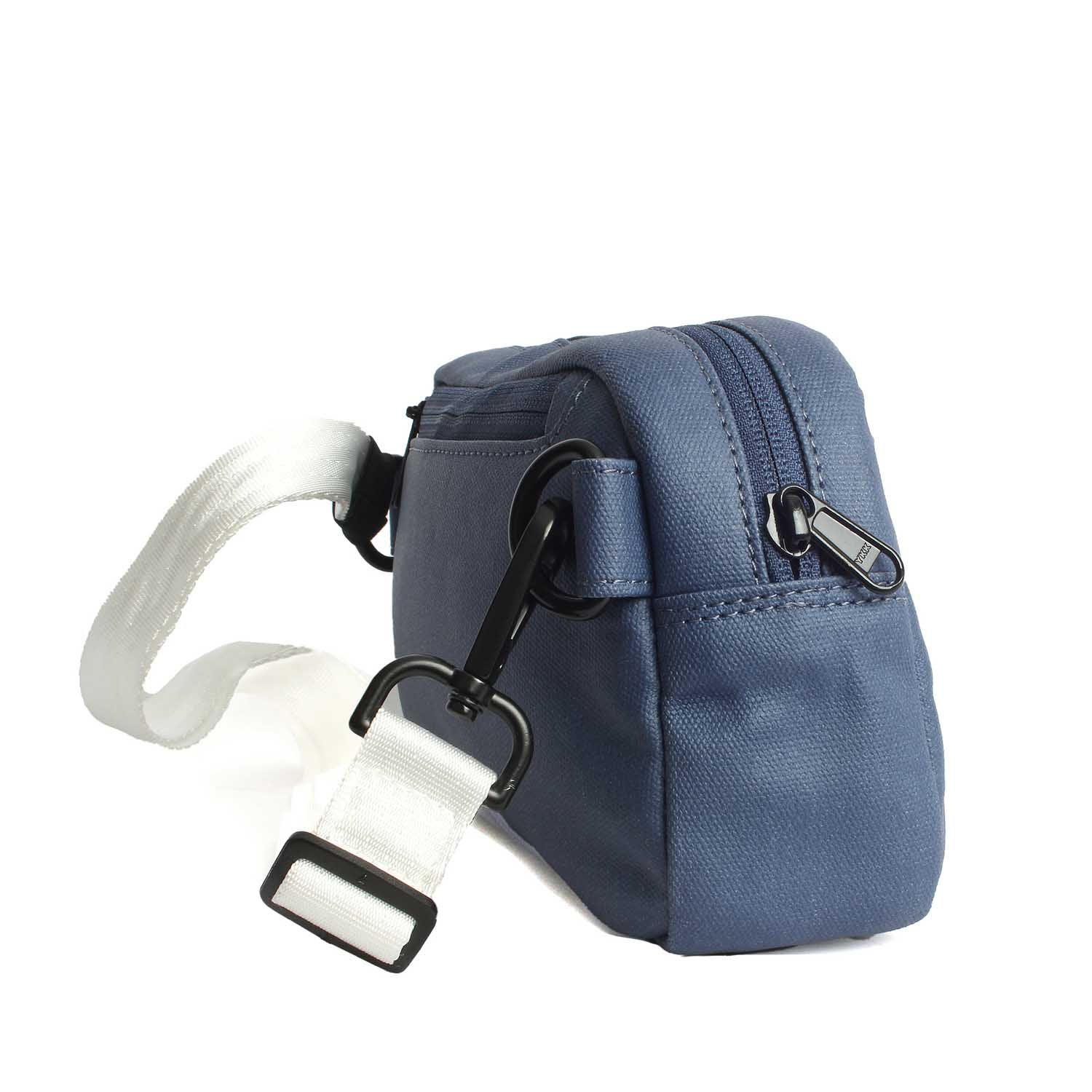 Margelisch Brusttasche Lowen 1 dark blue  Seite