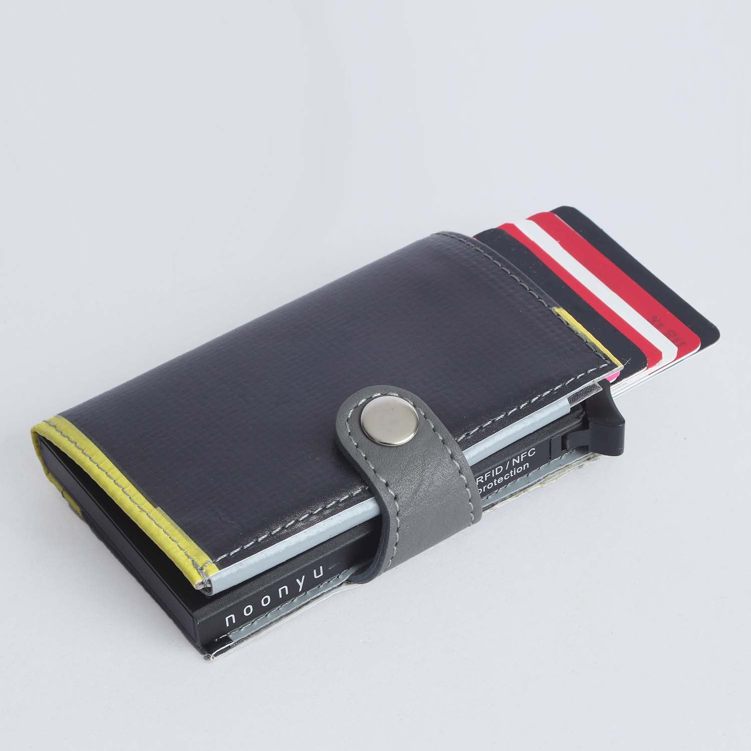 noonyu single tarpaulin RFID wallet unique flat