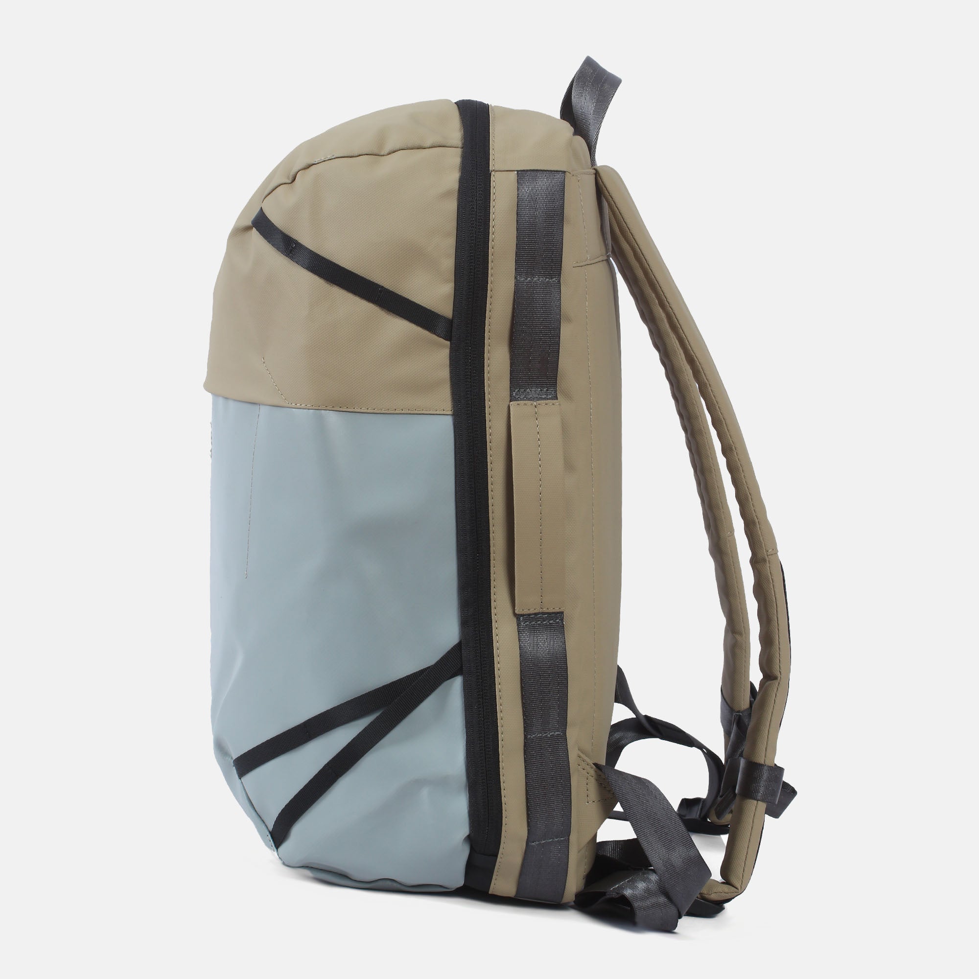 7clouds Laptop-Rucksack Nacov 7.1 grey-camel Seite