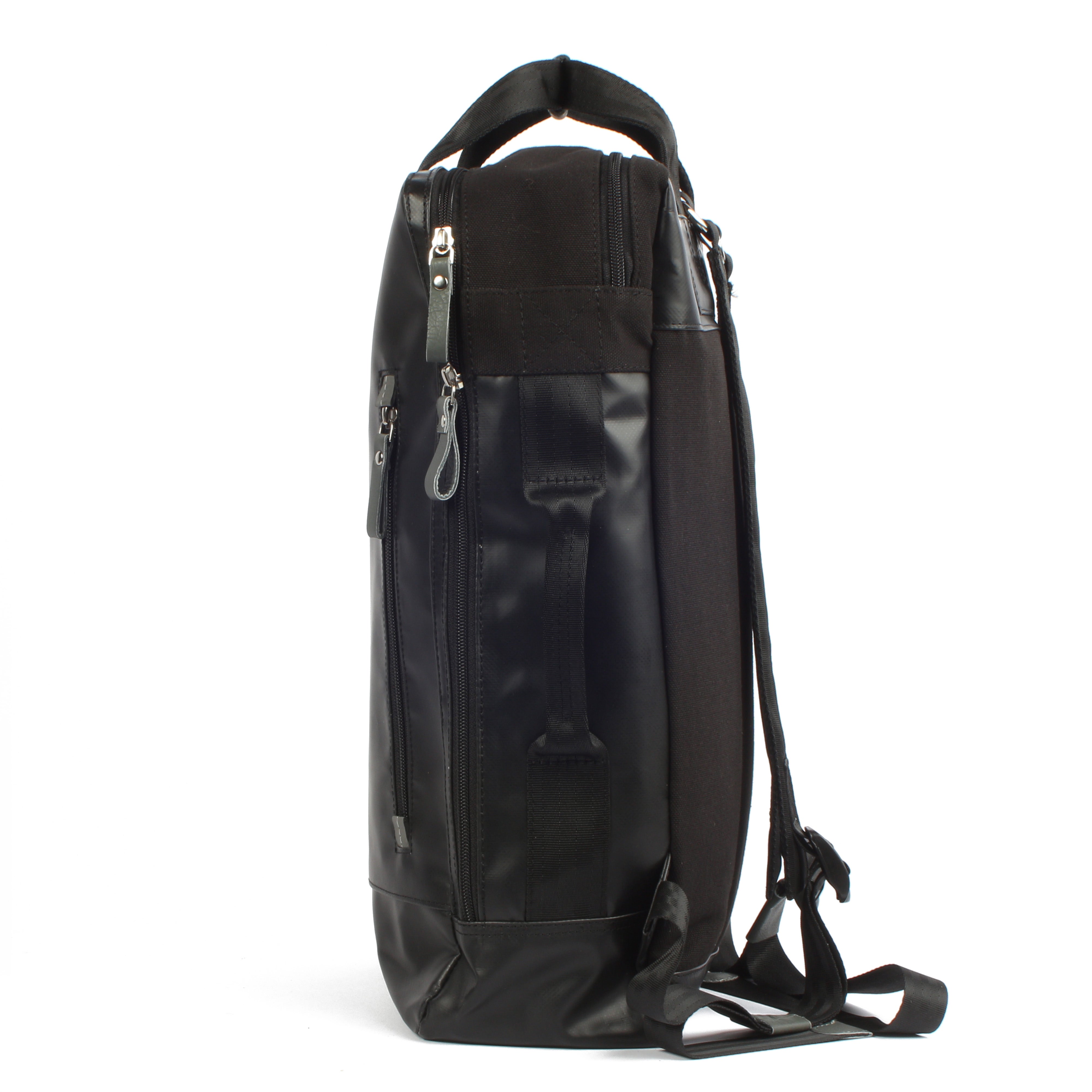 7clouds Agal 7.2 M black Laptoprucksack Ansicht Seite