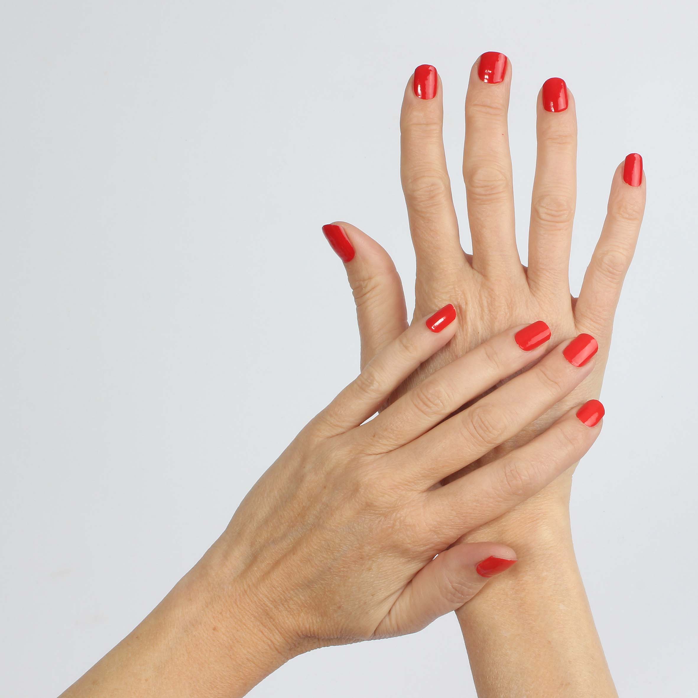 Laued Nagelfolien red secret love Hände